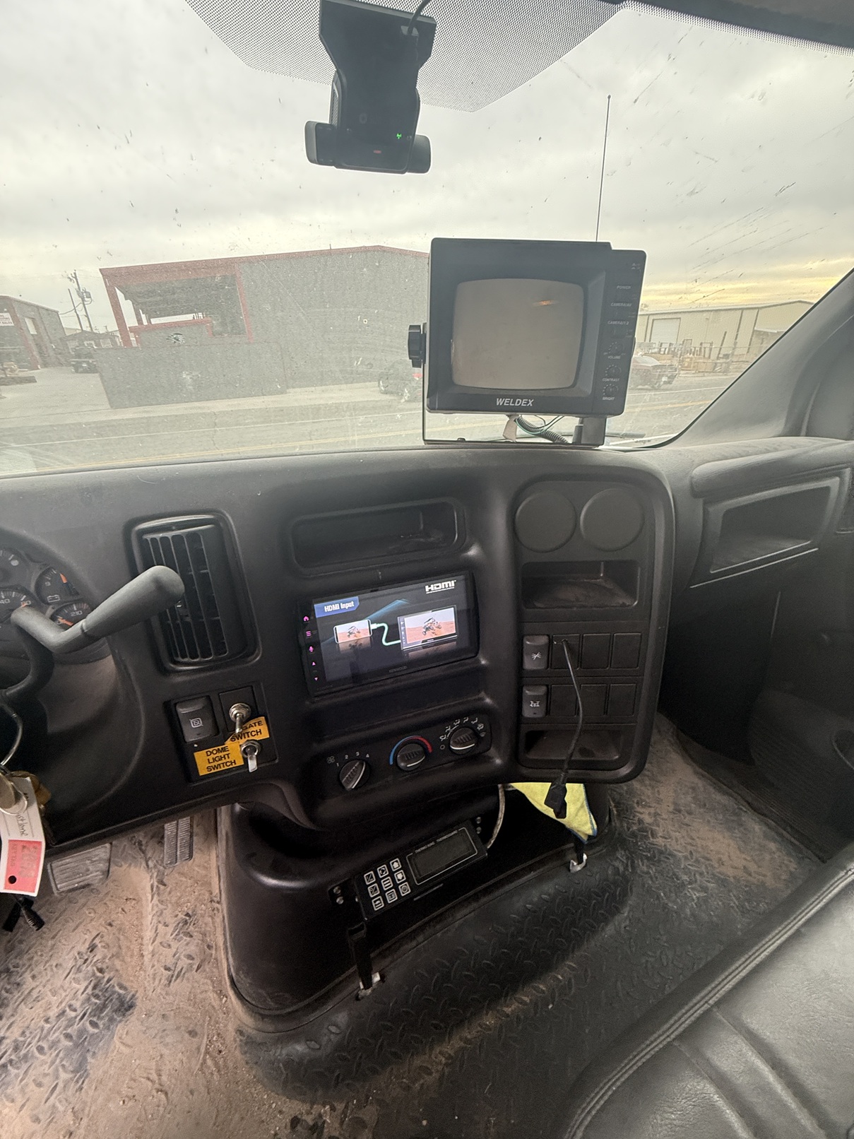 2006 GMC 6500 - view 19 of 38