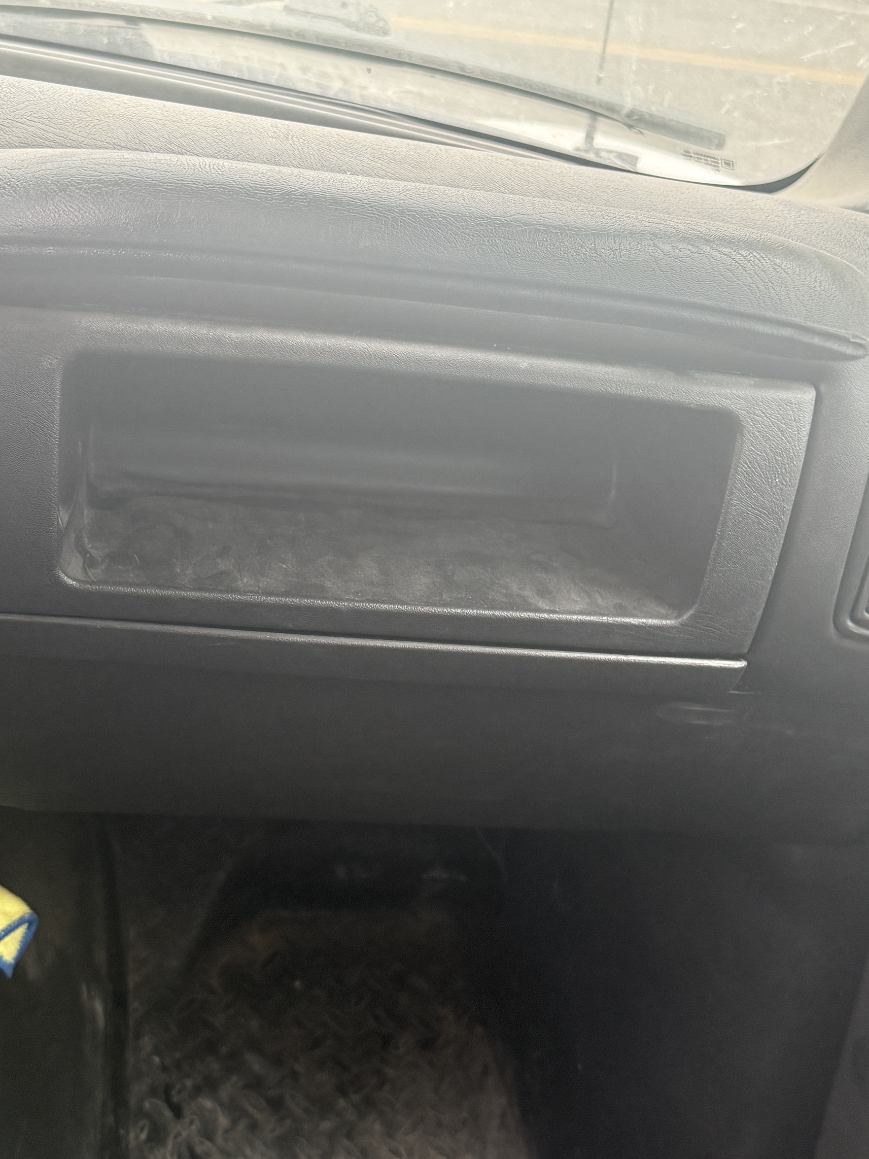 2006 GMC 6500 - Image 24