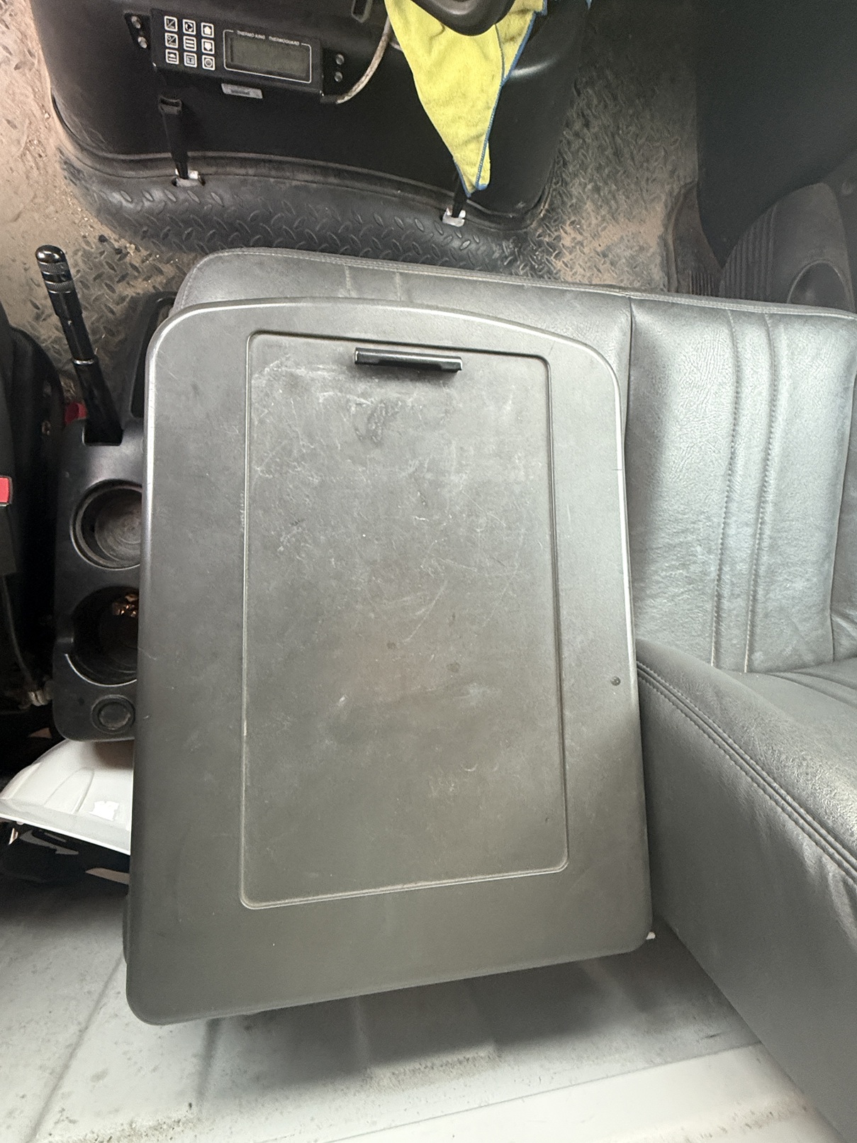 2006 GMC 6500 - Image 27