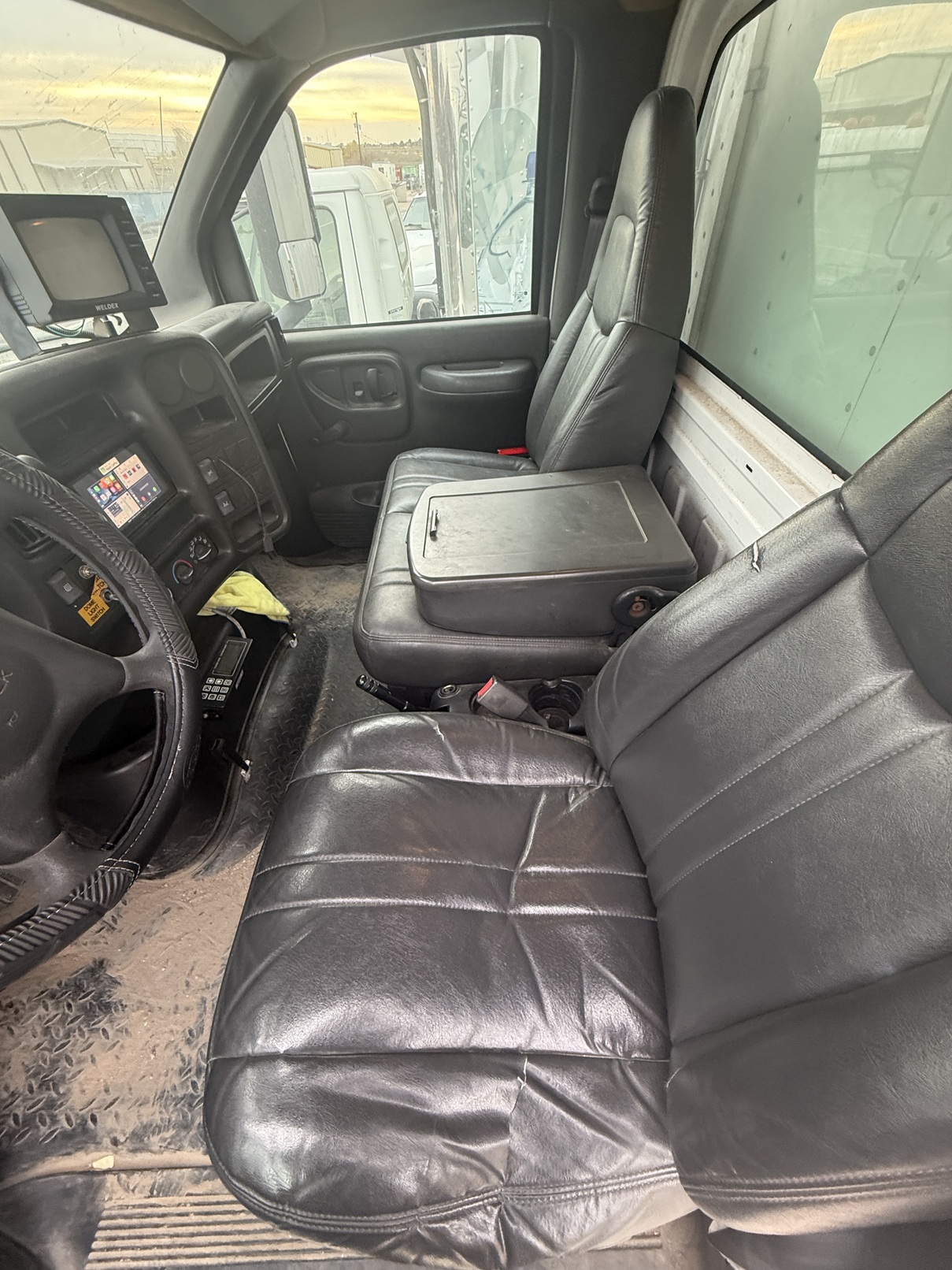 2006 GMC 6500 - Image 29