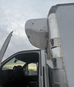 2006 GMC 6500 - Image 11