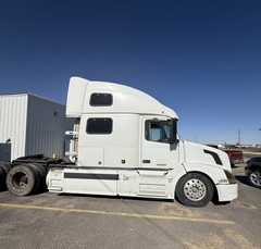 2005 VOLVO VNL 64T670 - Image 4