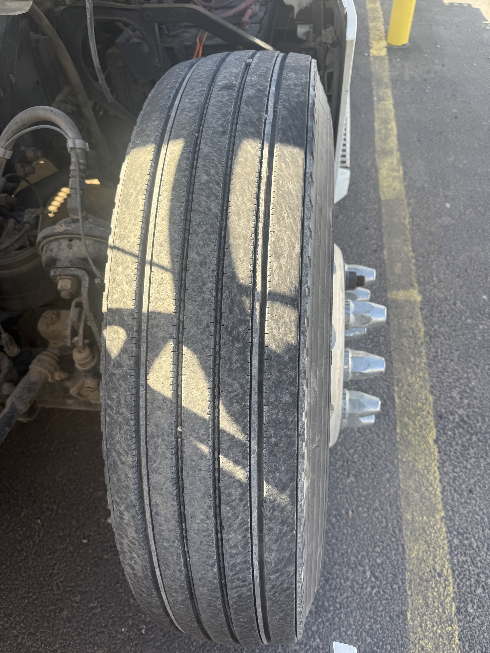 2005 VOLVO VNL 64T670 - Image 10