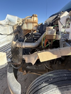 2004 CHEVROLET C8500 - Image 5