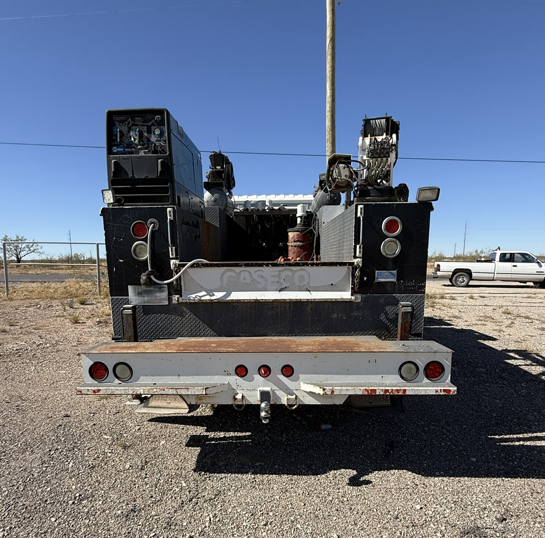 2005 HINO 268 - view 5 of 26