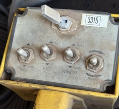 2005 HINO 268 - Image 19