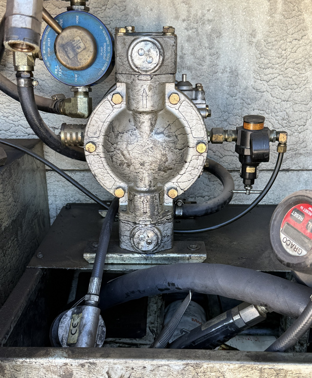 2005 HINO 268 - view 17 of 26