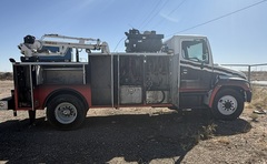 2005 HINO 268 - Image 7