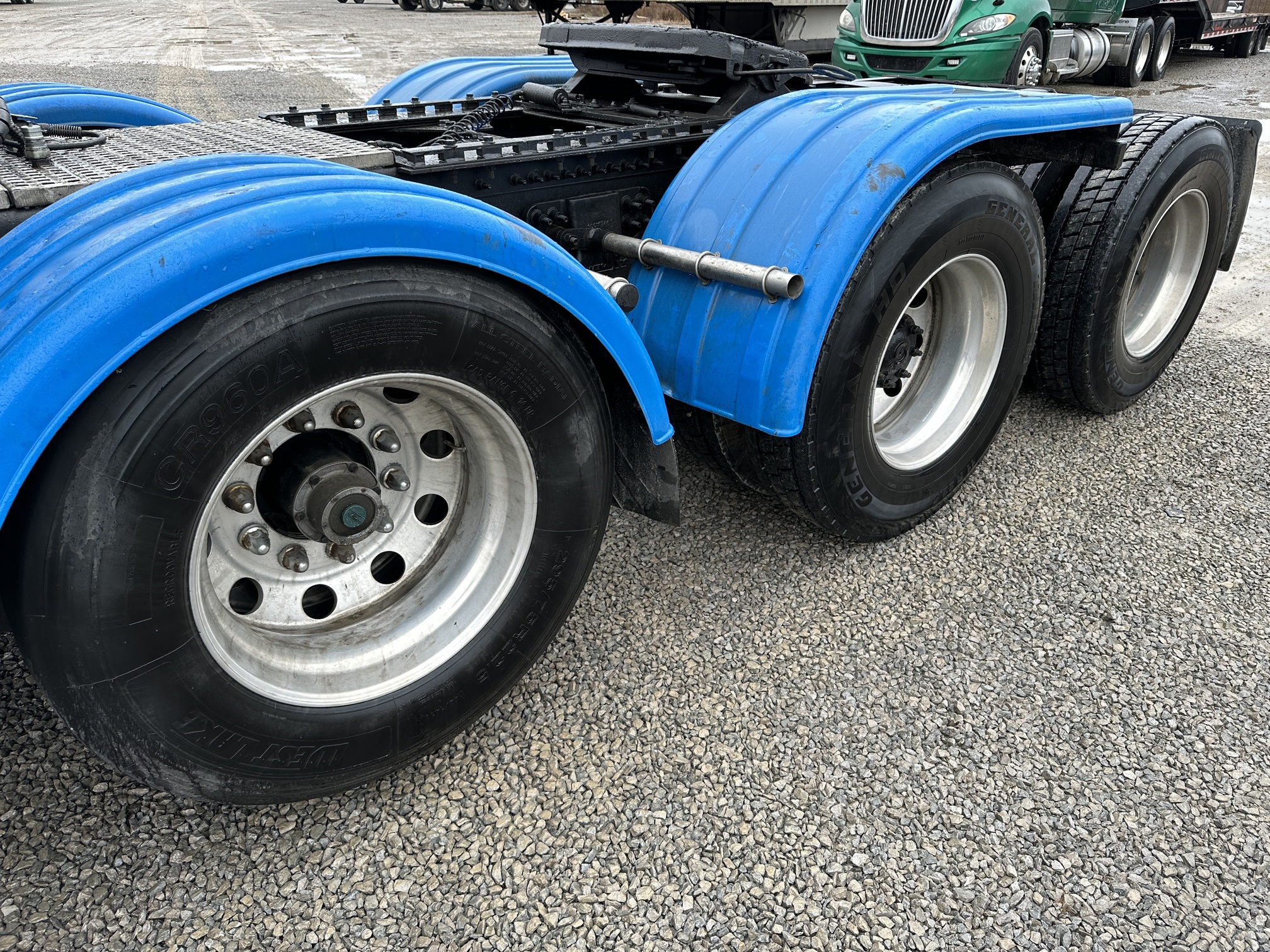 2017 VOLVO VNX84T630 - Image 22