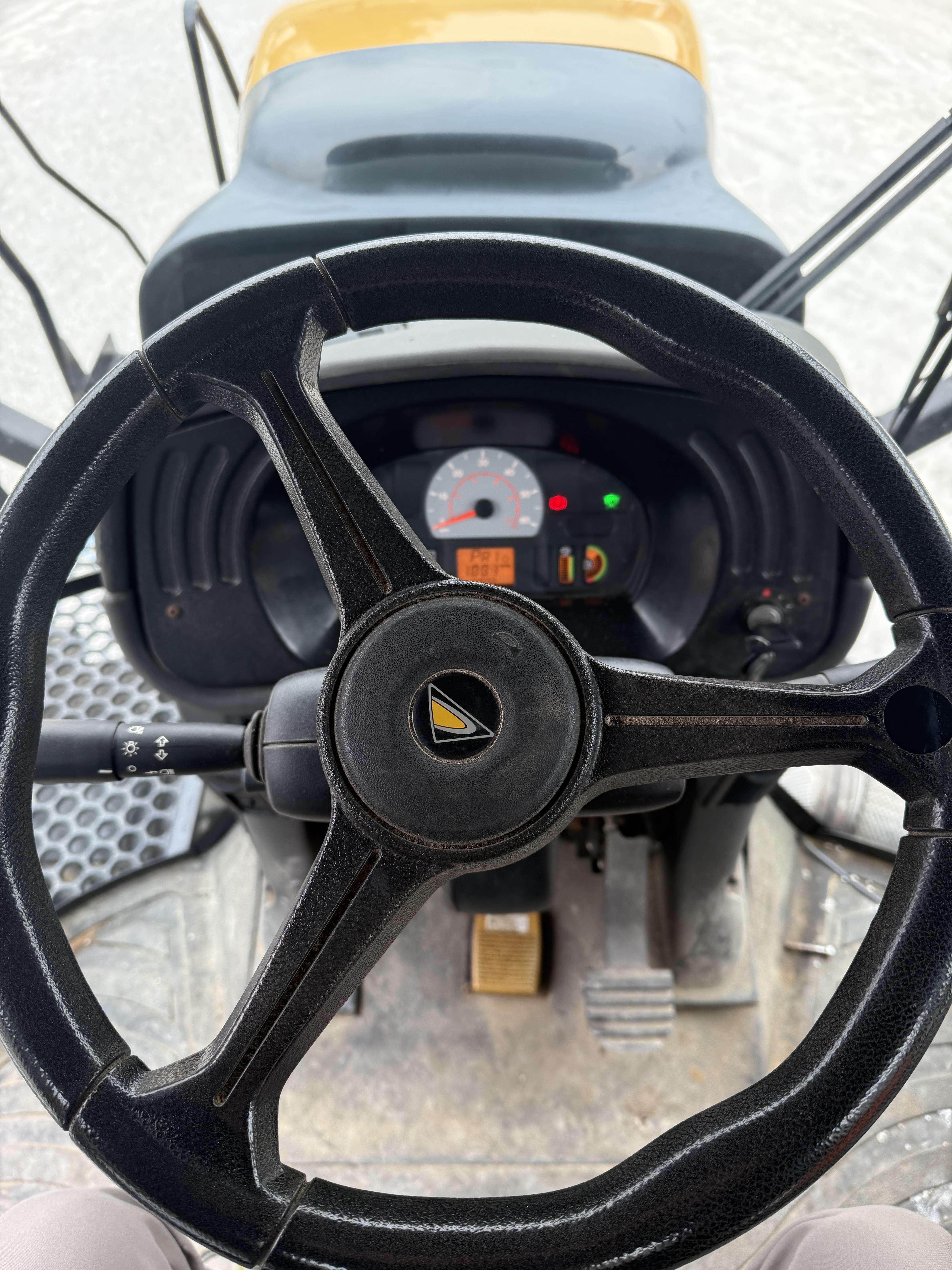 2012 ROGATOR RG1300 - Image 10