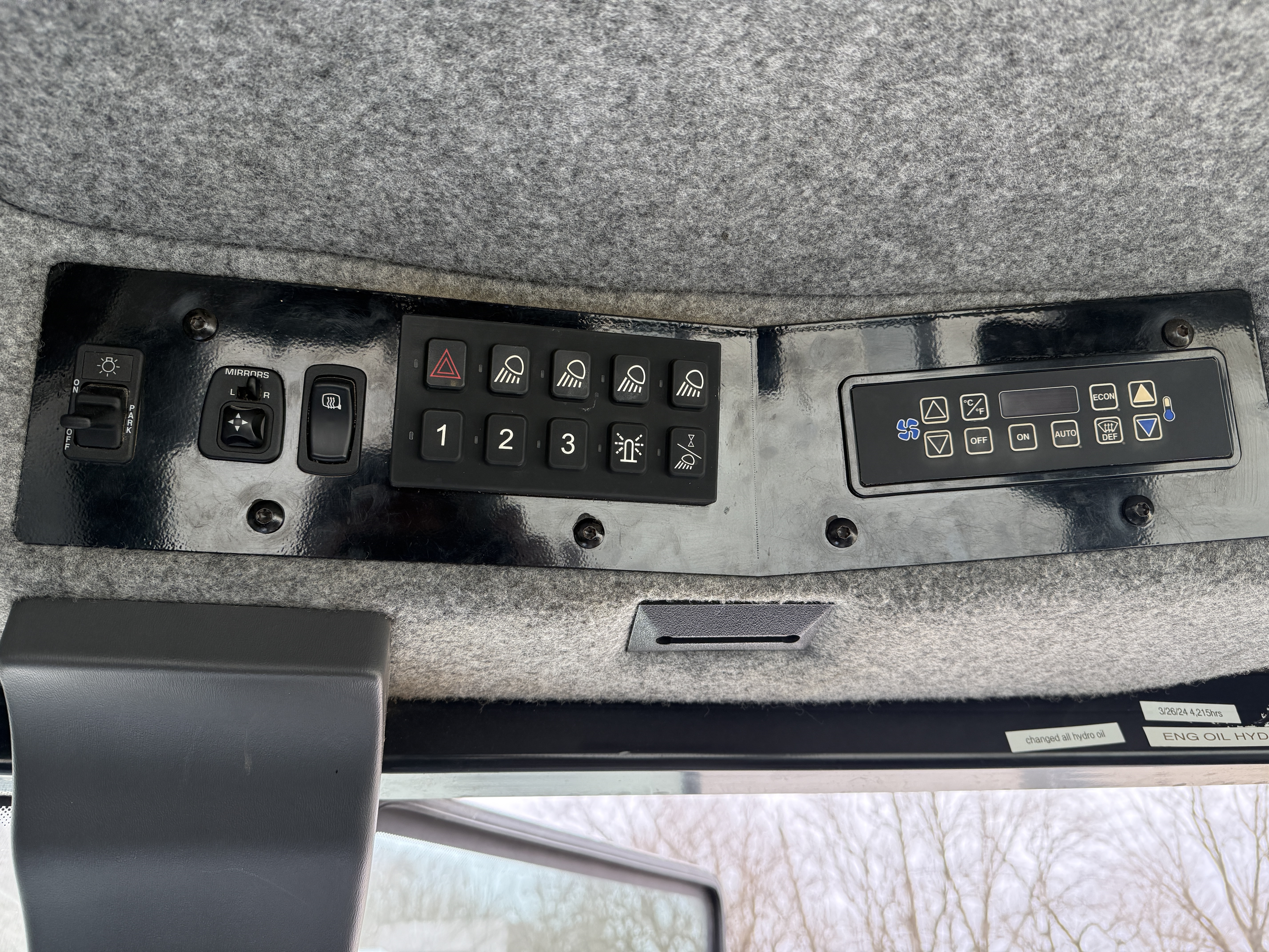 2012 ROGATOR RG1300 - view 14 of 36