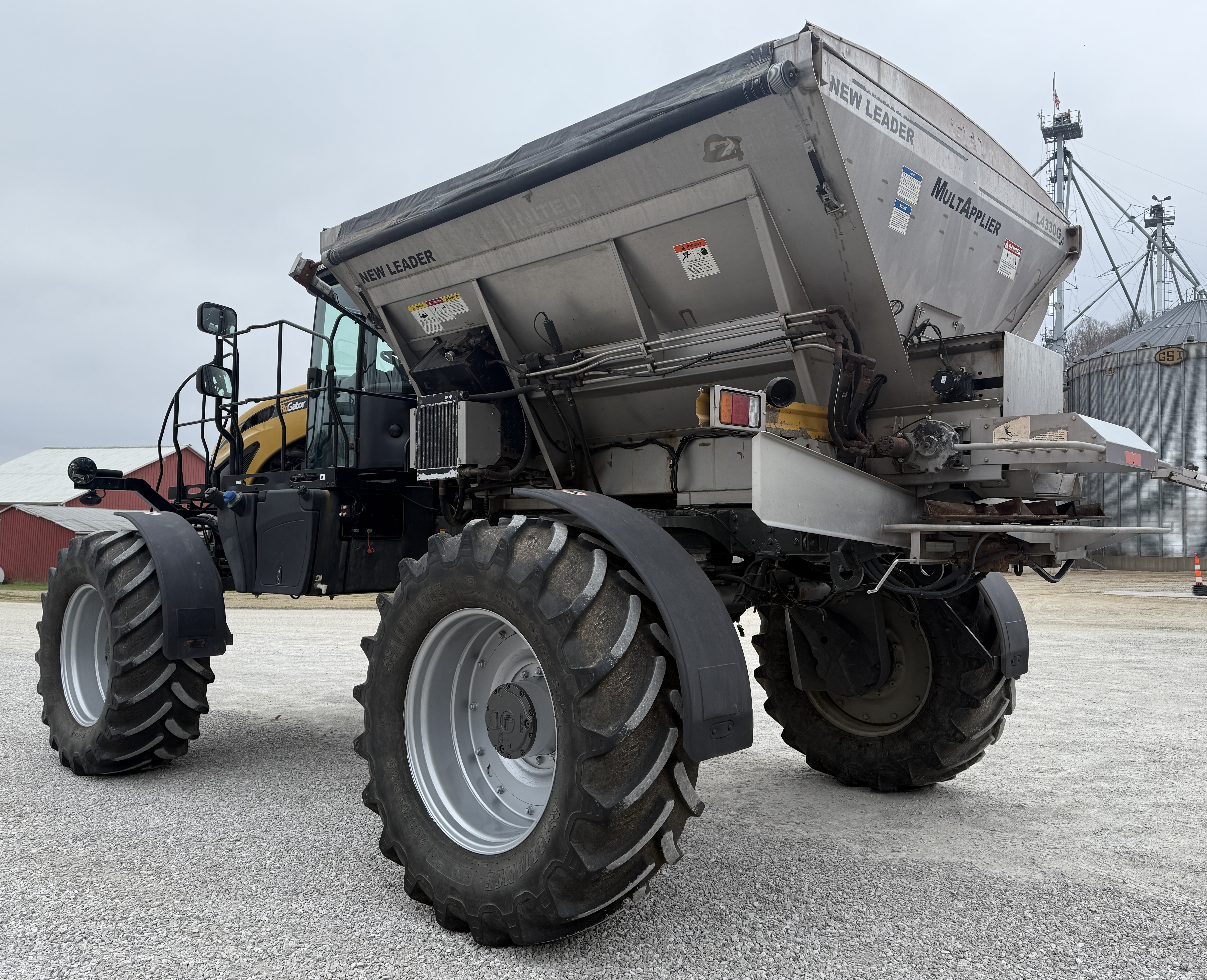 2012 ROGATOR RG1300 - Image 3