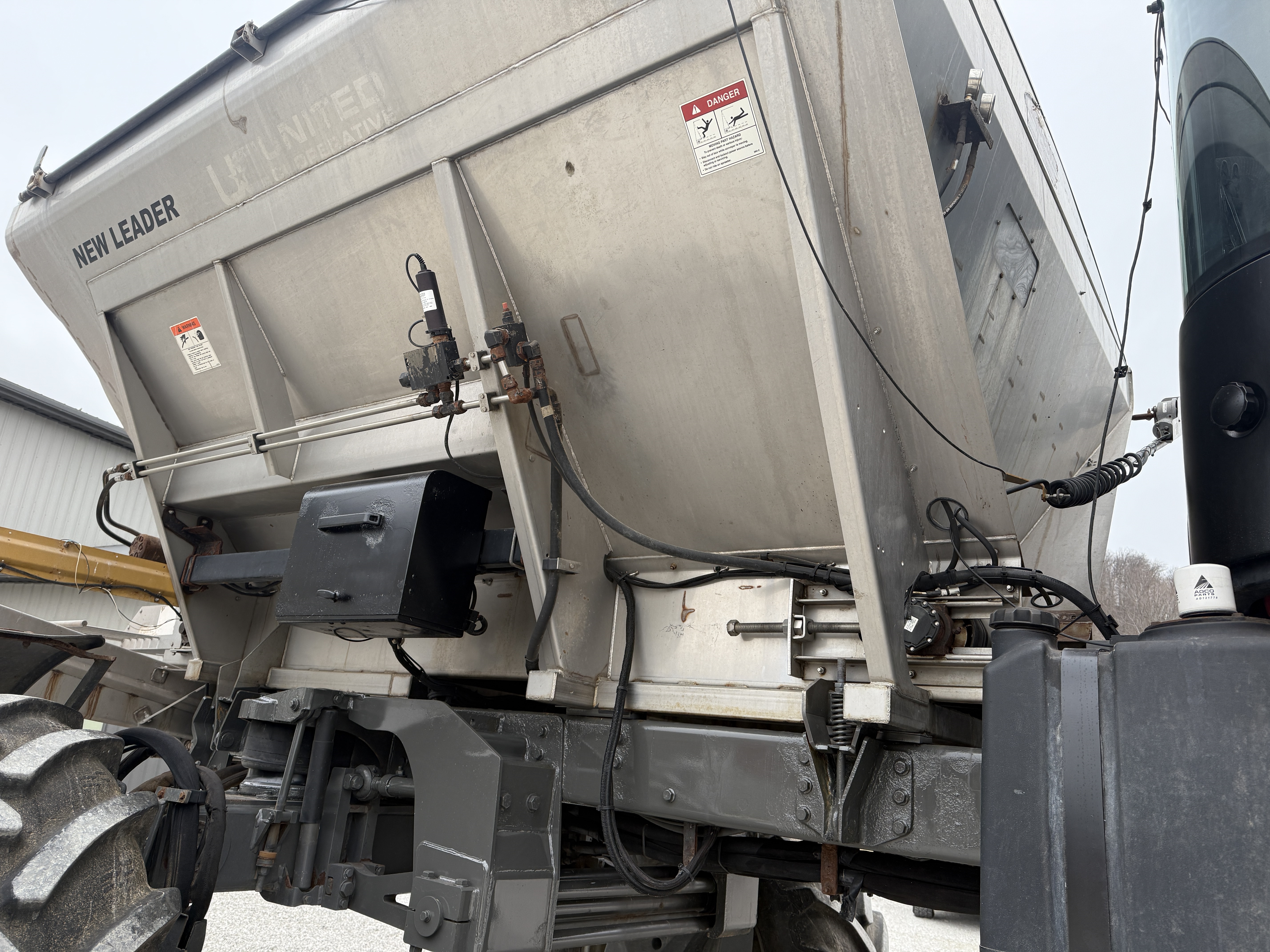 2012 ROGATOR RG1300 - Image 16