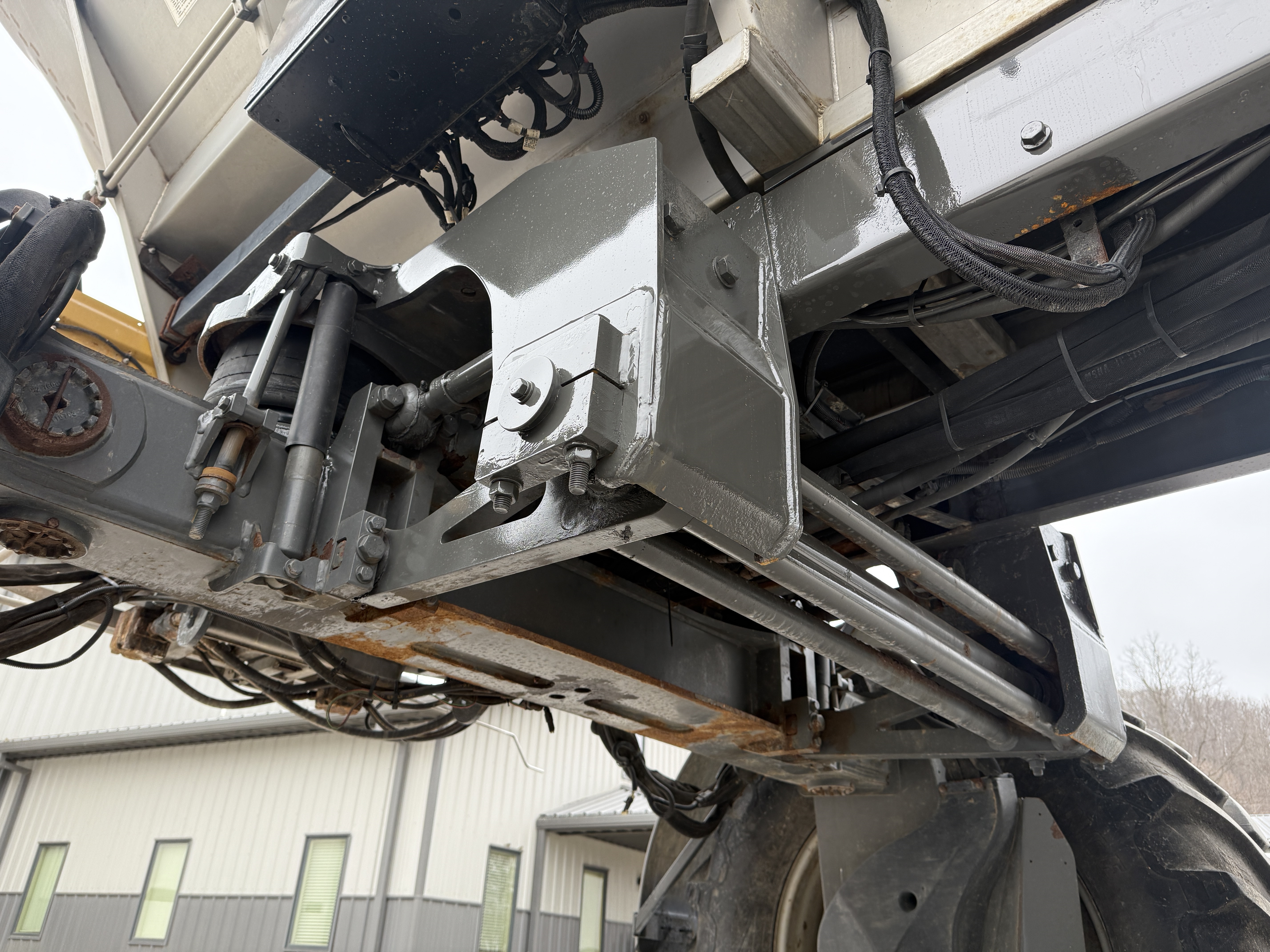 2012 ROGATOR RG1300 - Image 25