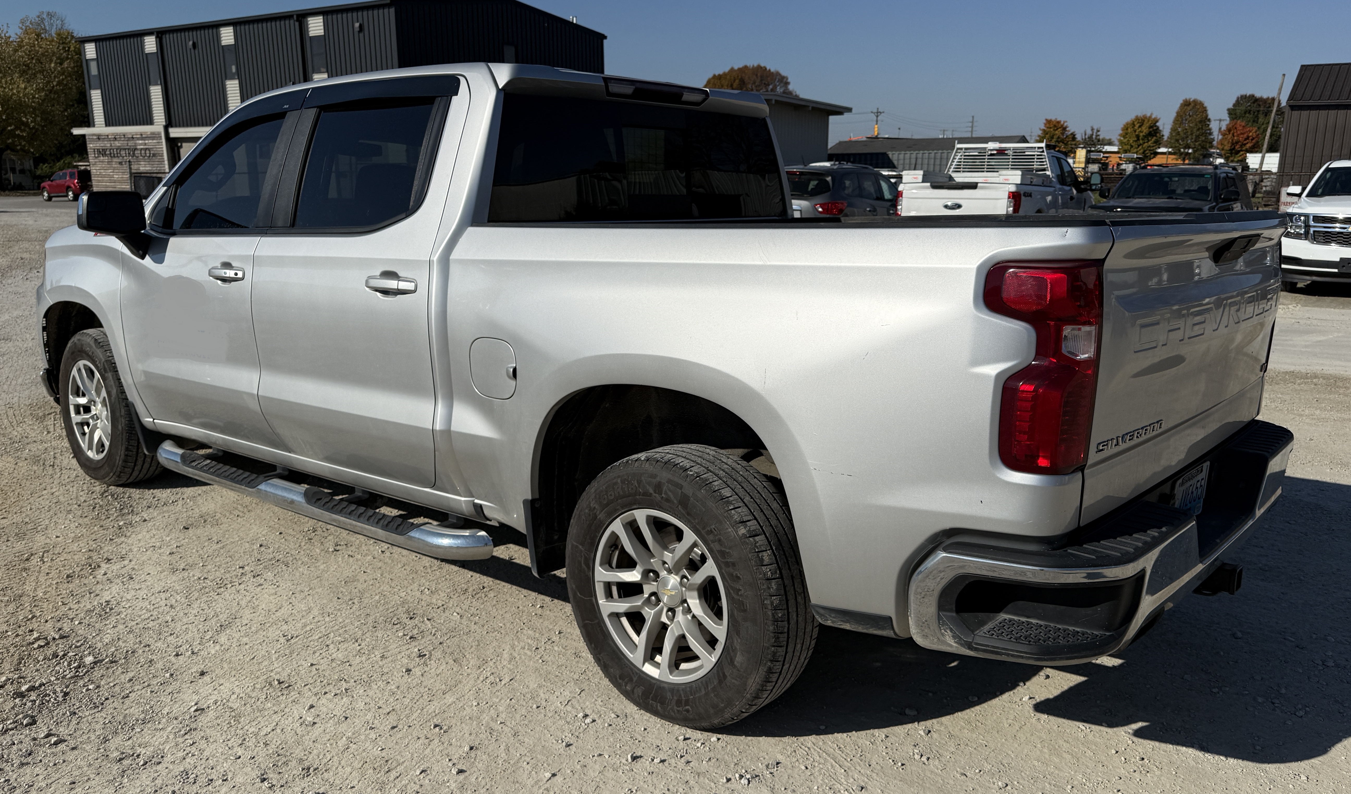 2020 CHEVROLET Silverado 1500 Z71 - view 3 of 29