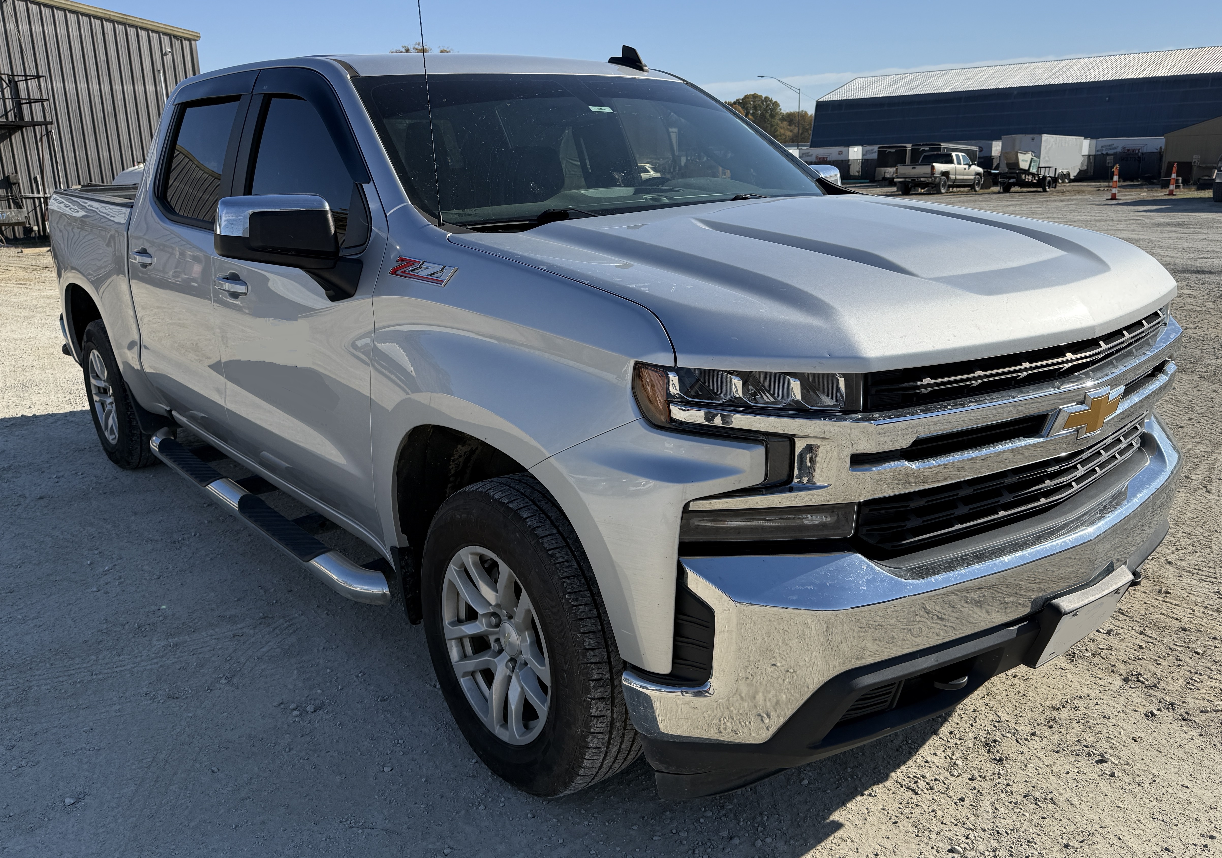 2020 CHEVROLET Silverado 1500 Z71 - view 10 of 29