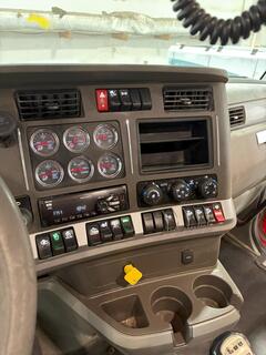 2018 KENWORTH T880 - Image 7