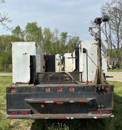 2006 CHEVROLET C5500 - Image 3