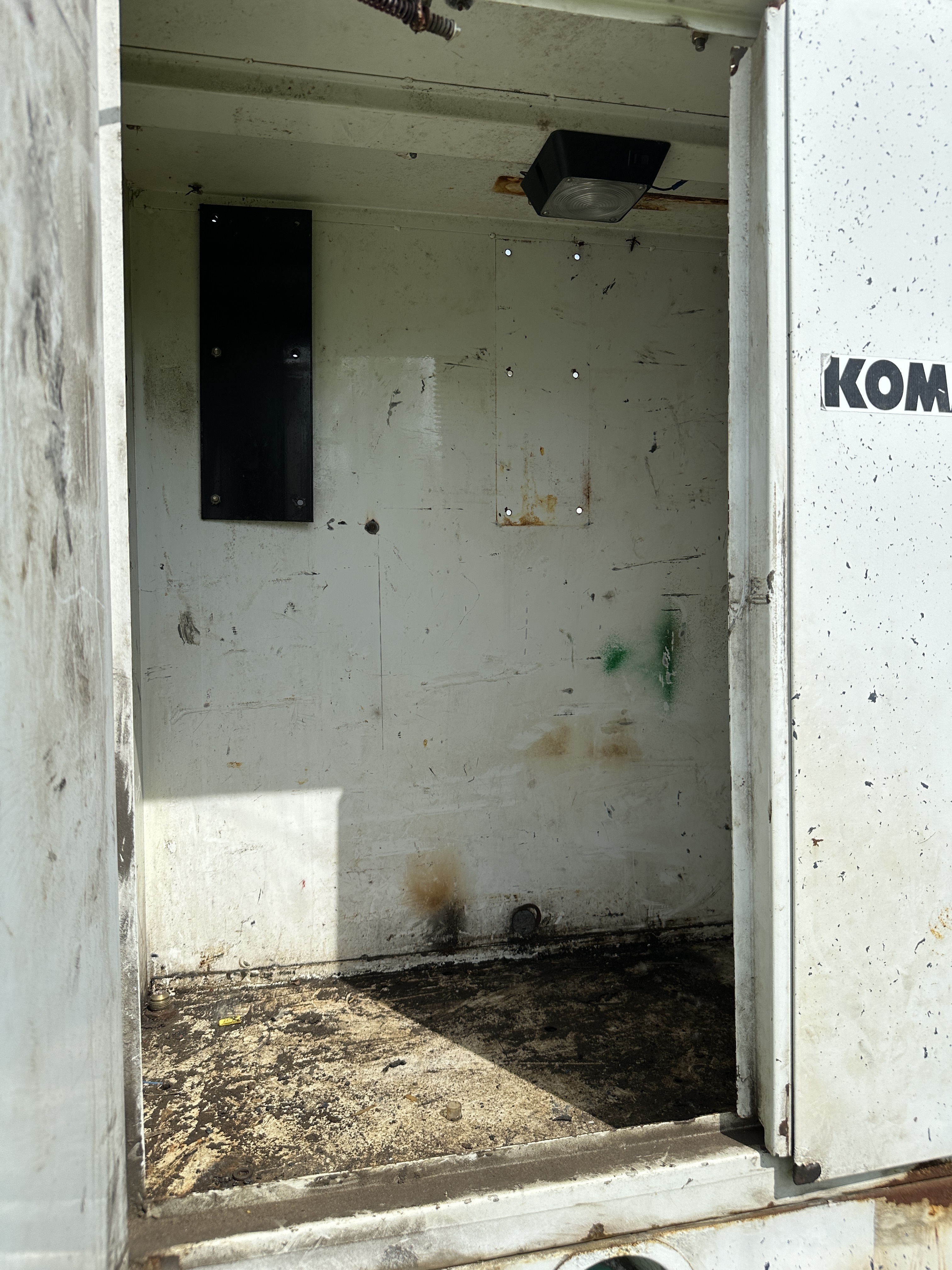 2006 CHEVROLET C5500 - Image 18