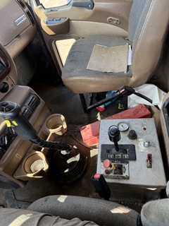 2005 MACK CV713 - Image 29