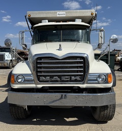 2005 MACK CV713 - Image 12