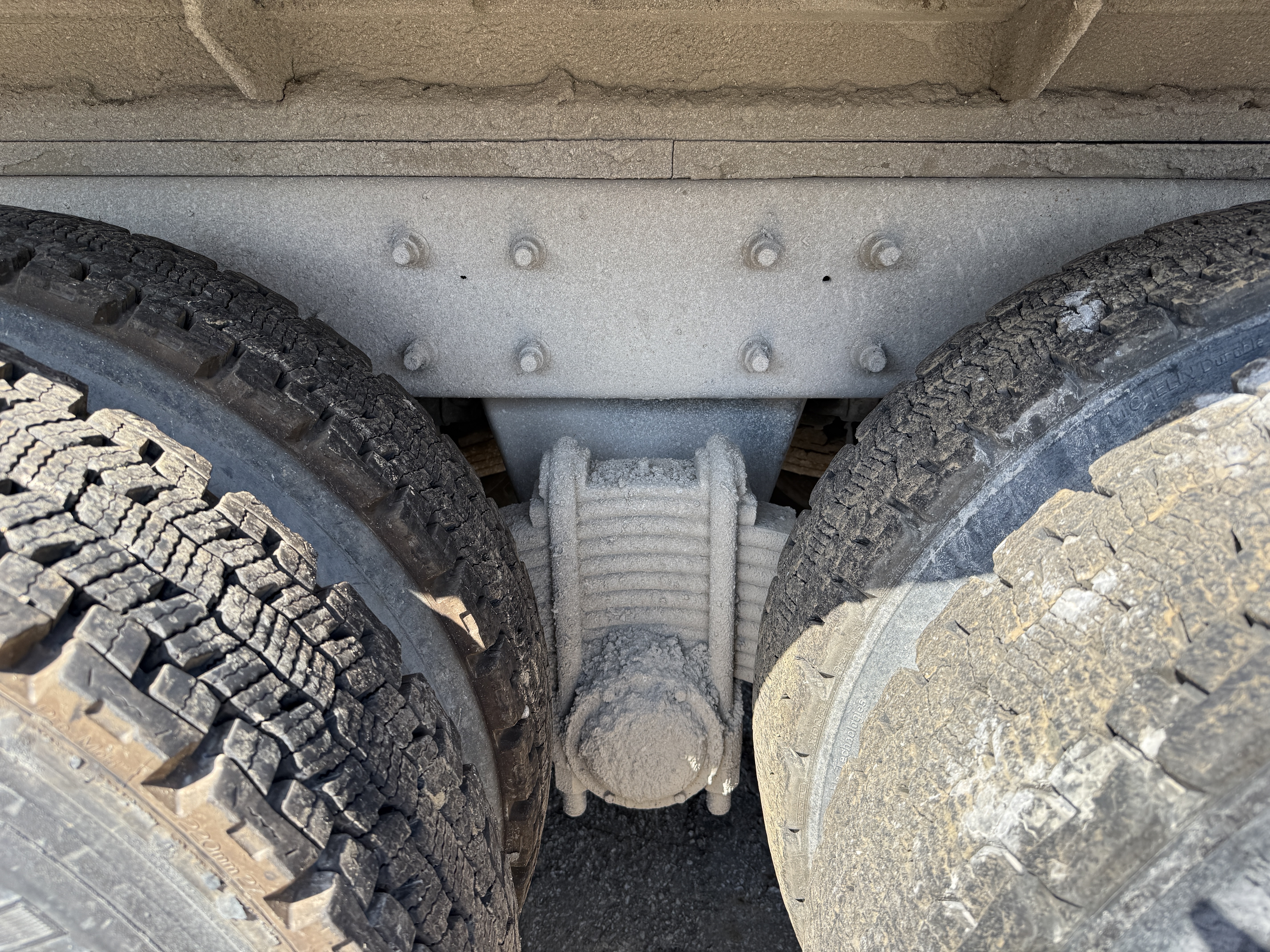 2005 MACK CV713 - Image 25