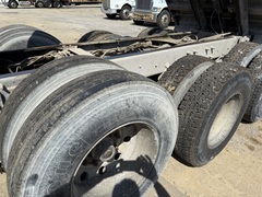 2005 MACK CV713 - Image 19