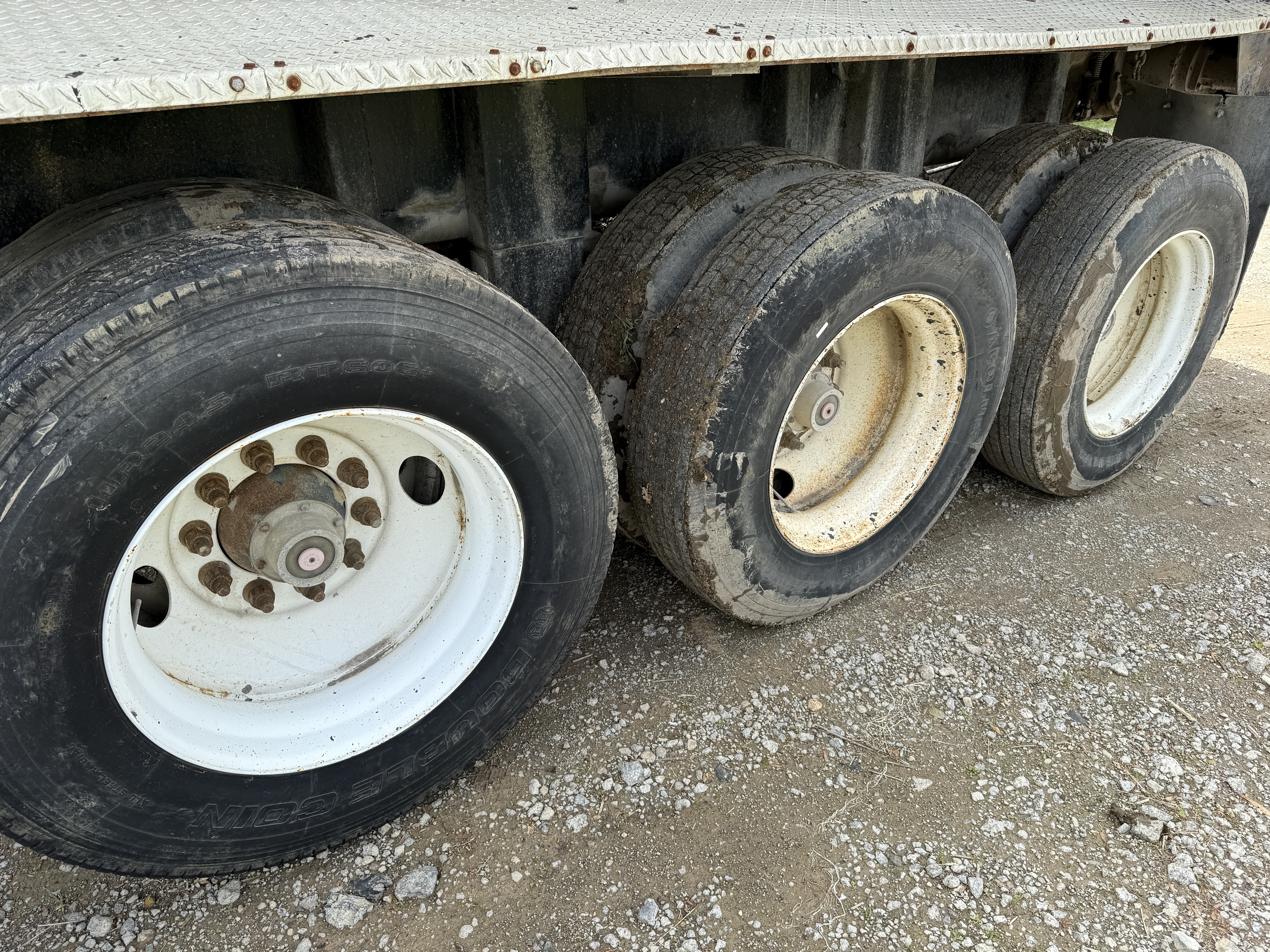 2002 TRAIL KING LB334 - Image 9