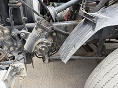 2010 VOLVO VNL64TN - Image 21