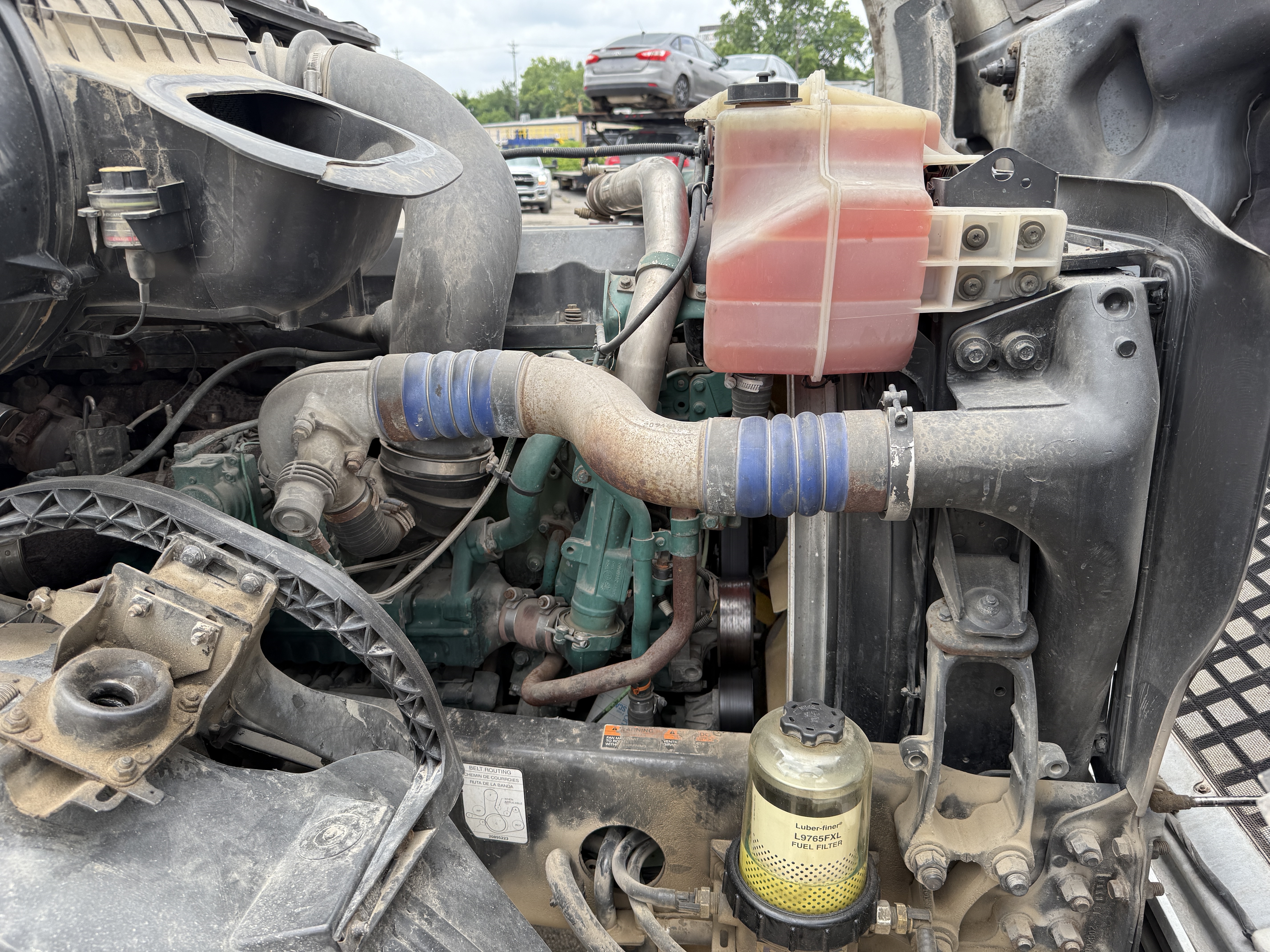 2010 VOLVO VNL64TN - Image 22