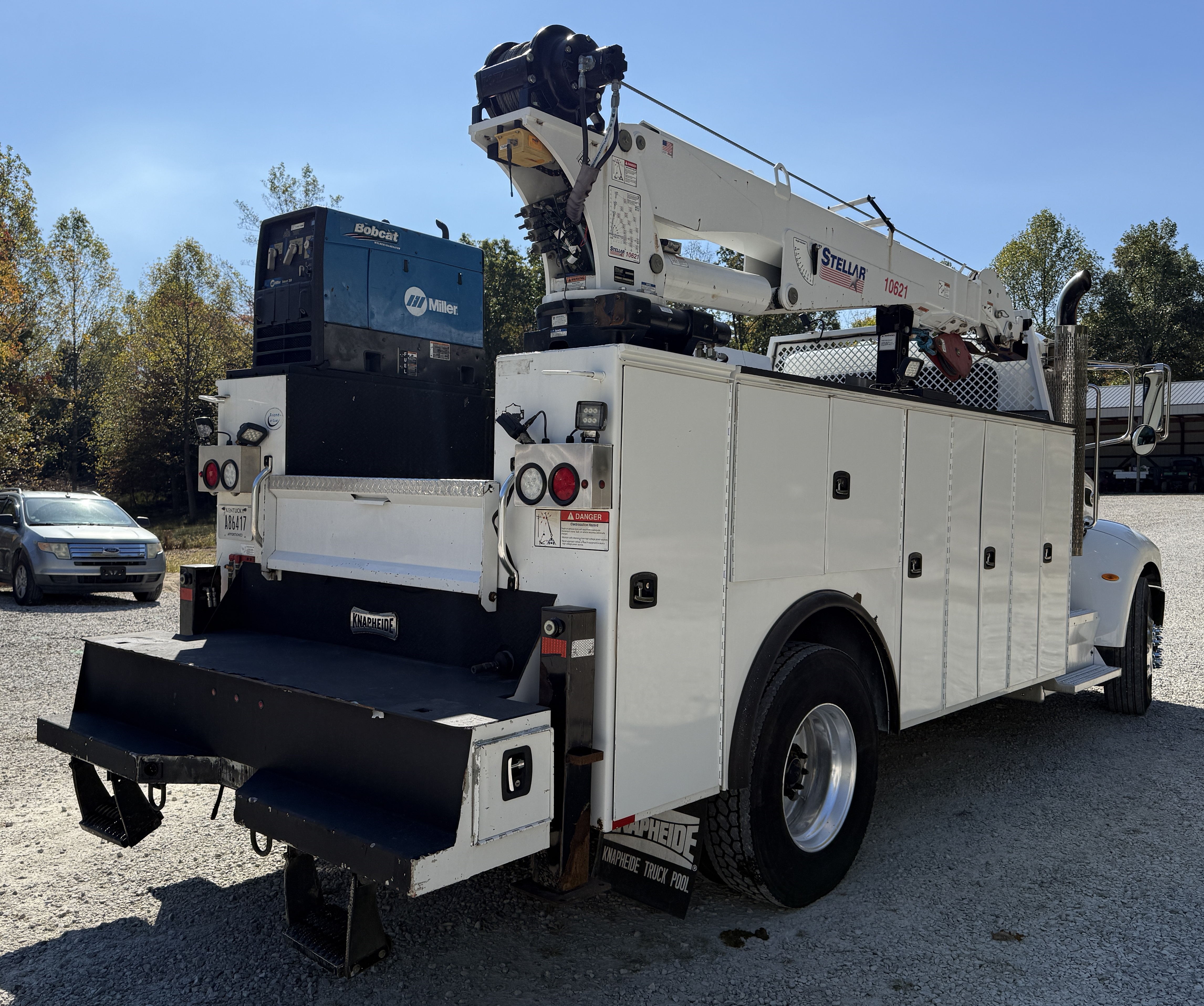 2017 PETERBILT 337 - Image 5