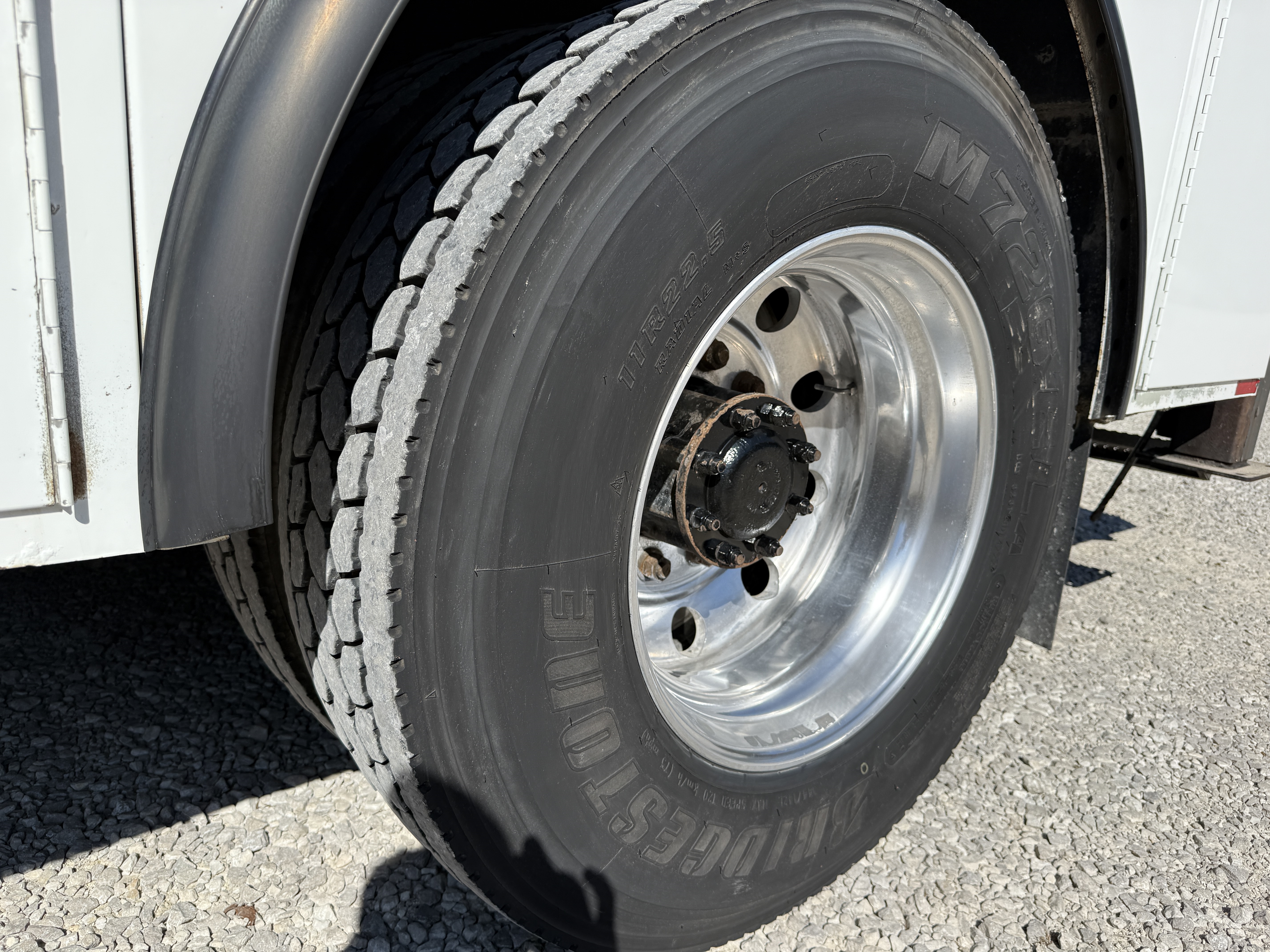 2017 PETERBILT 337 - Image 31