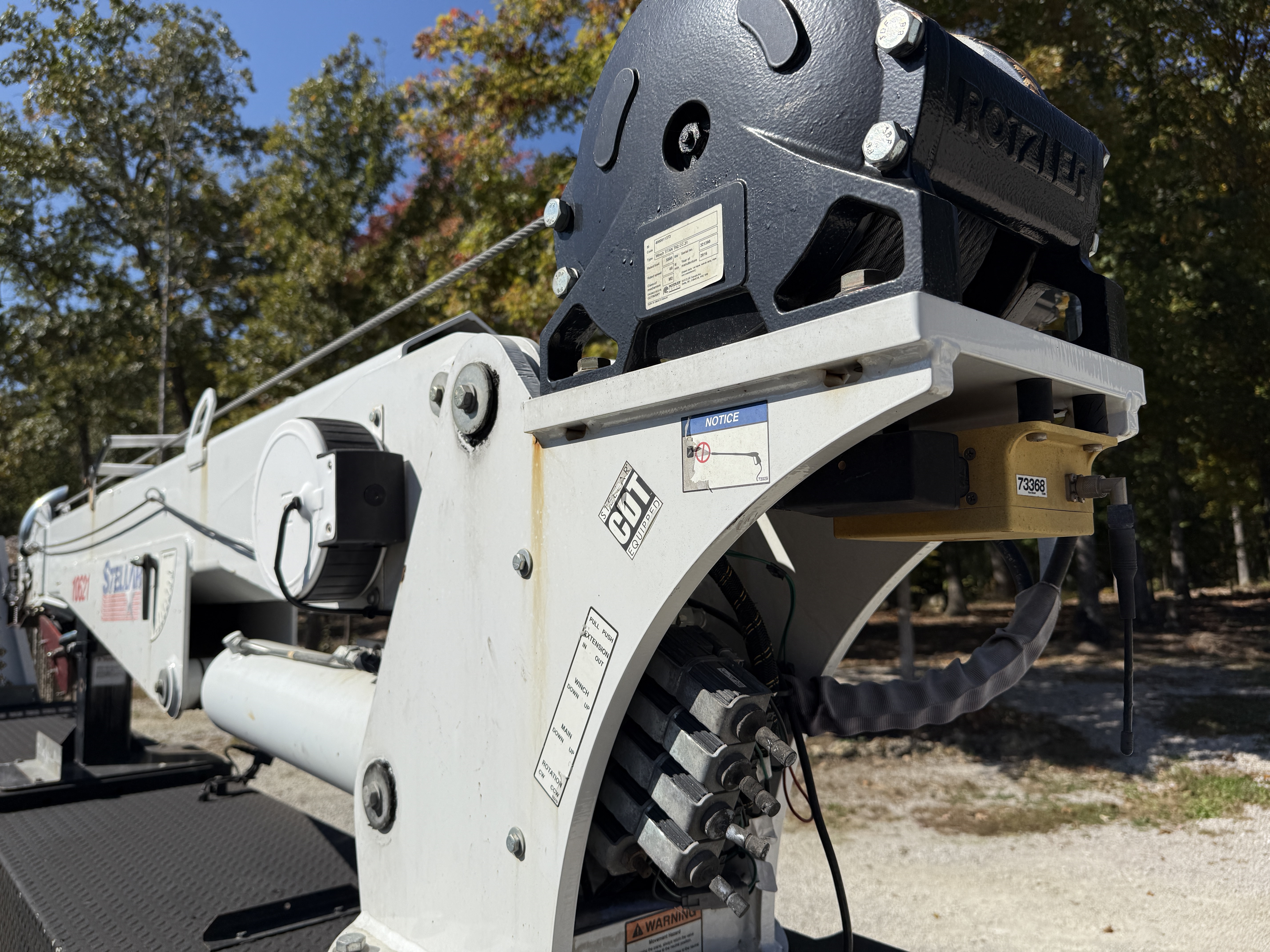 2017 PETERBILT 337 - Image 35