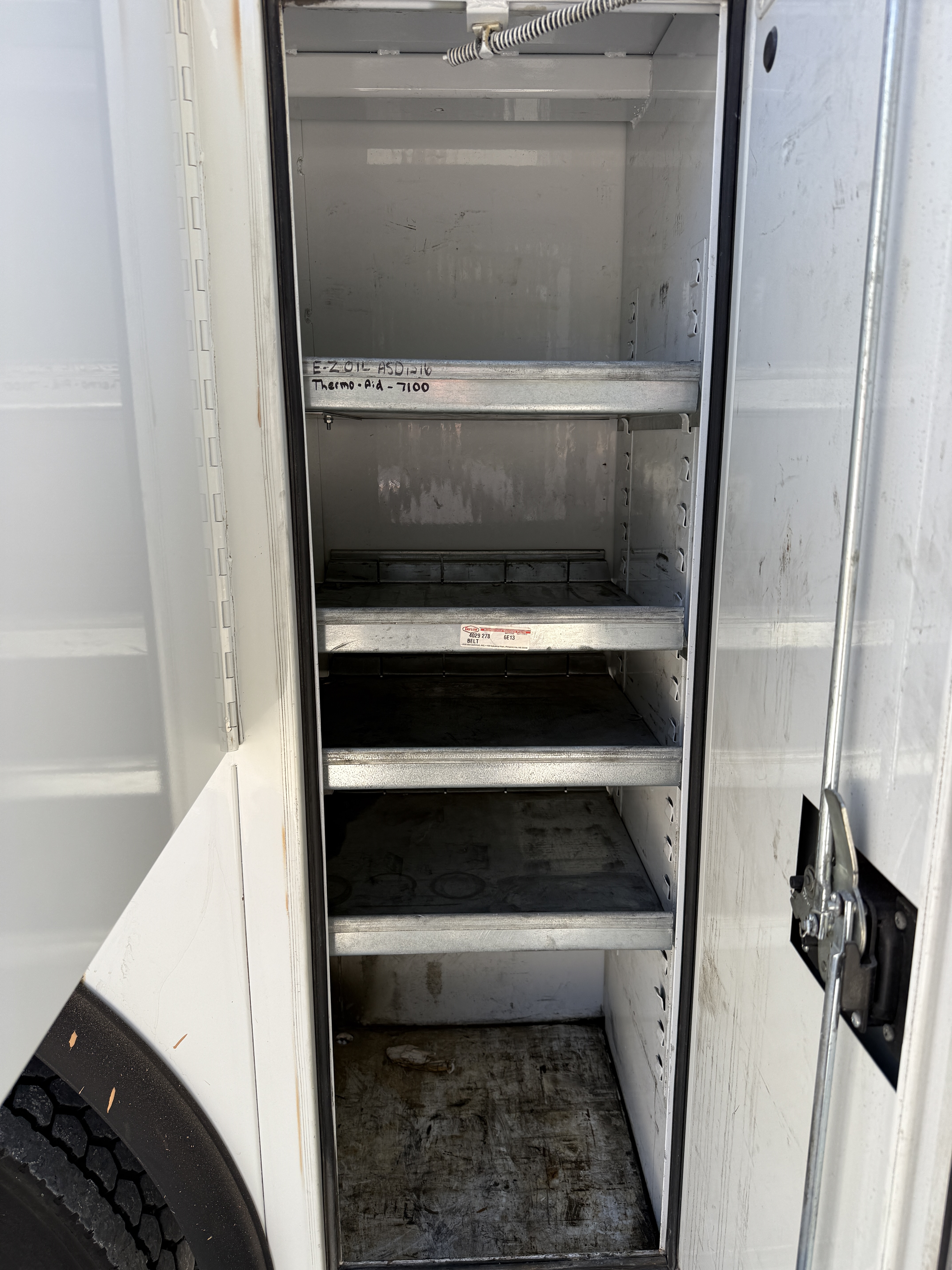 2017 PETERBILT 337 - Image 52