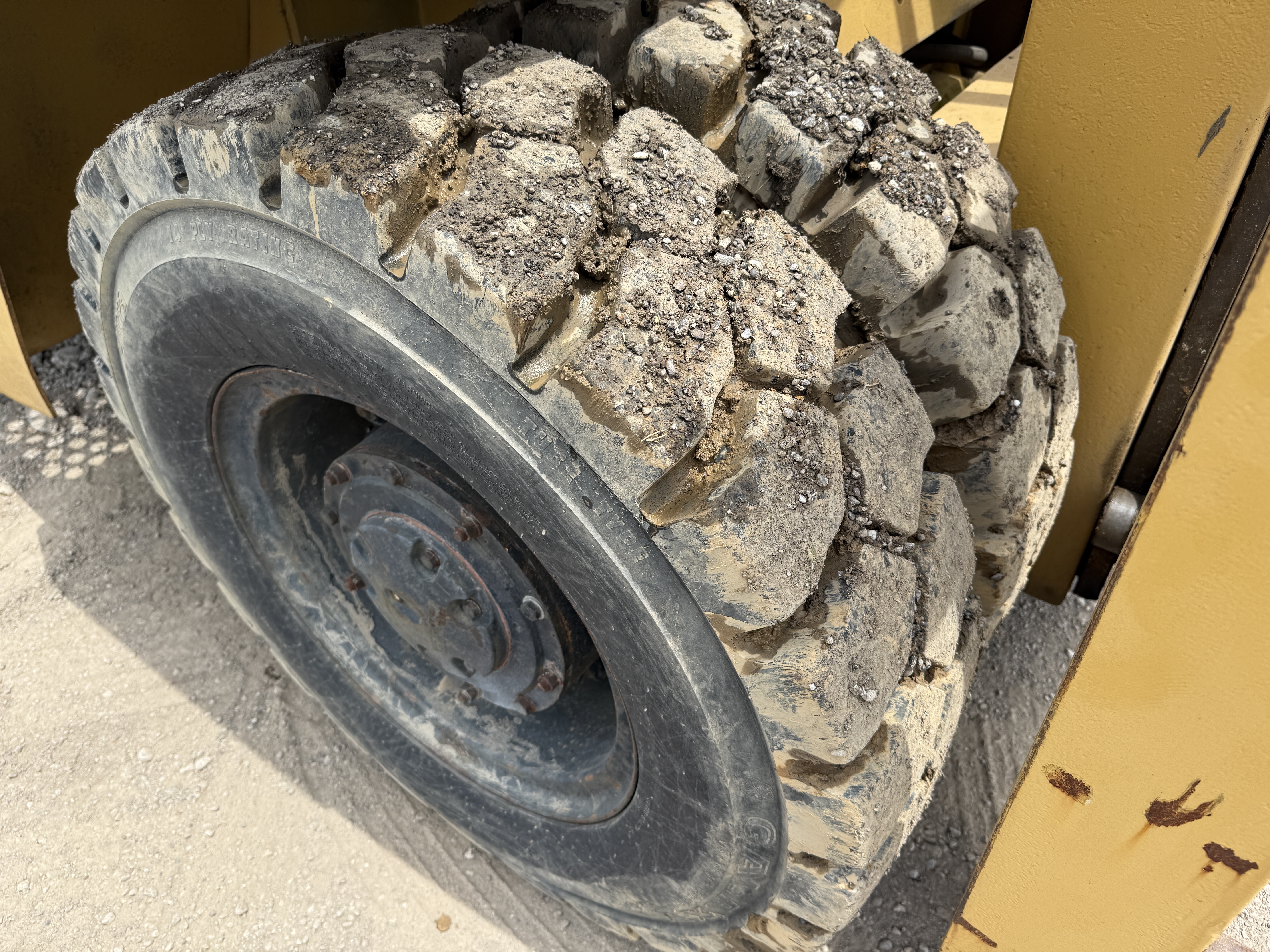 1998 CLARK C500-Y160 DGM - Image 9