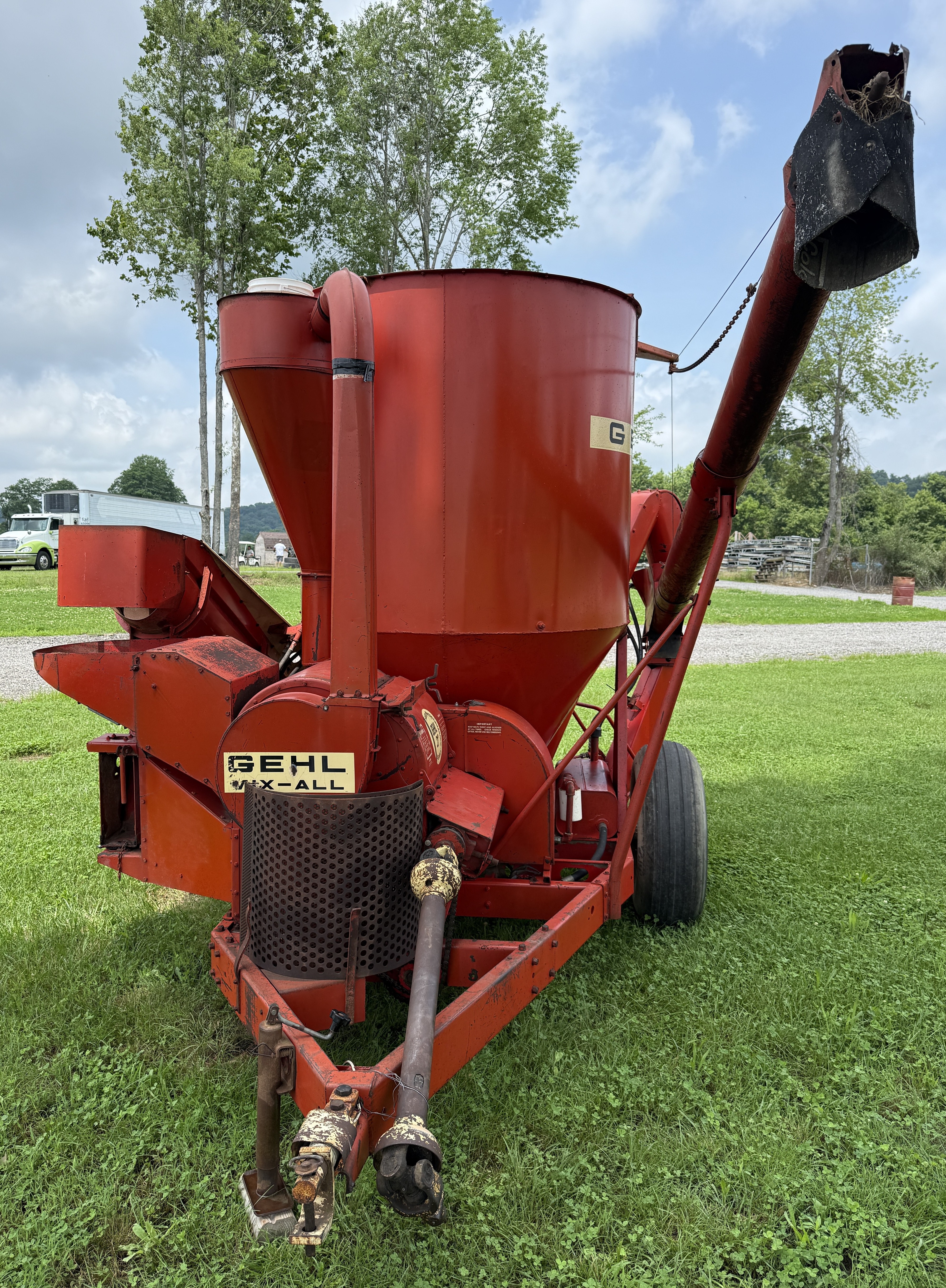 2004 GEHL 95XD - Image 4