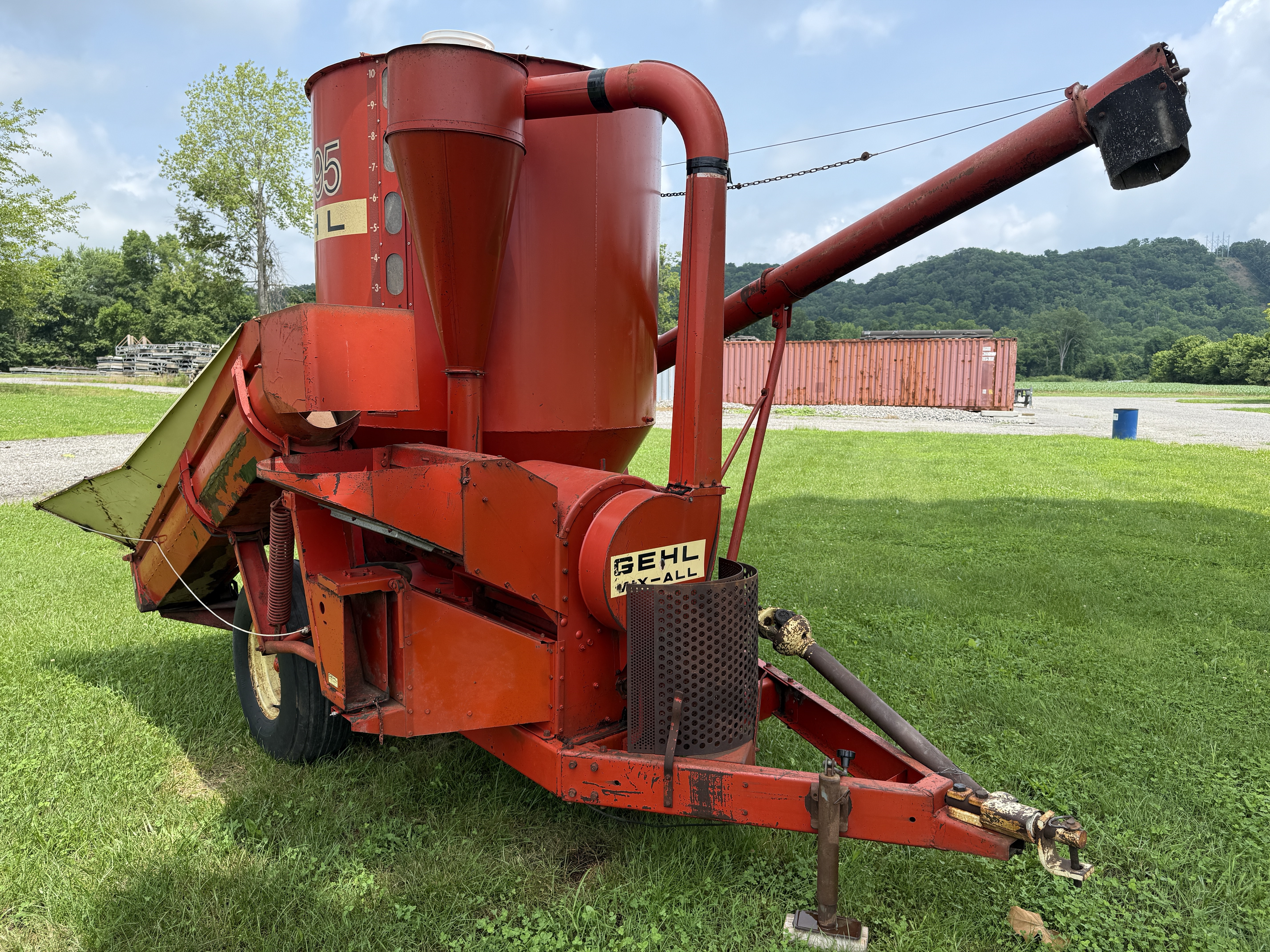 2004 GEHL 95XD - Image 9