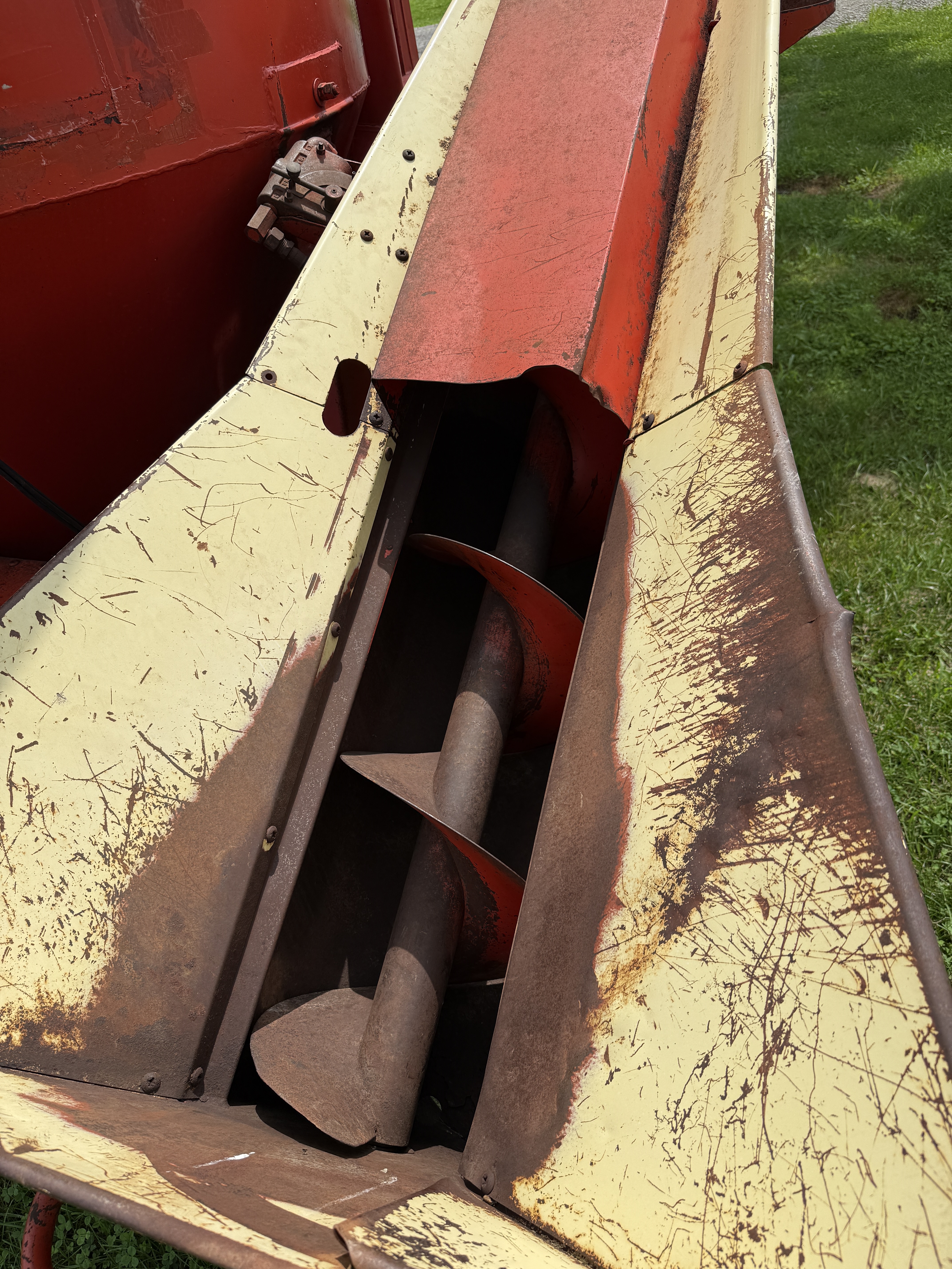 2004 GEHL 95XD - Image 11