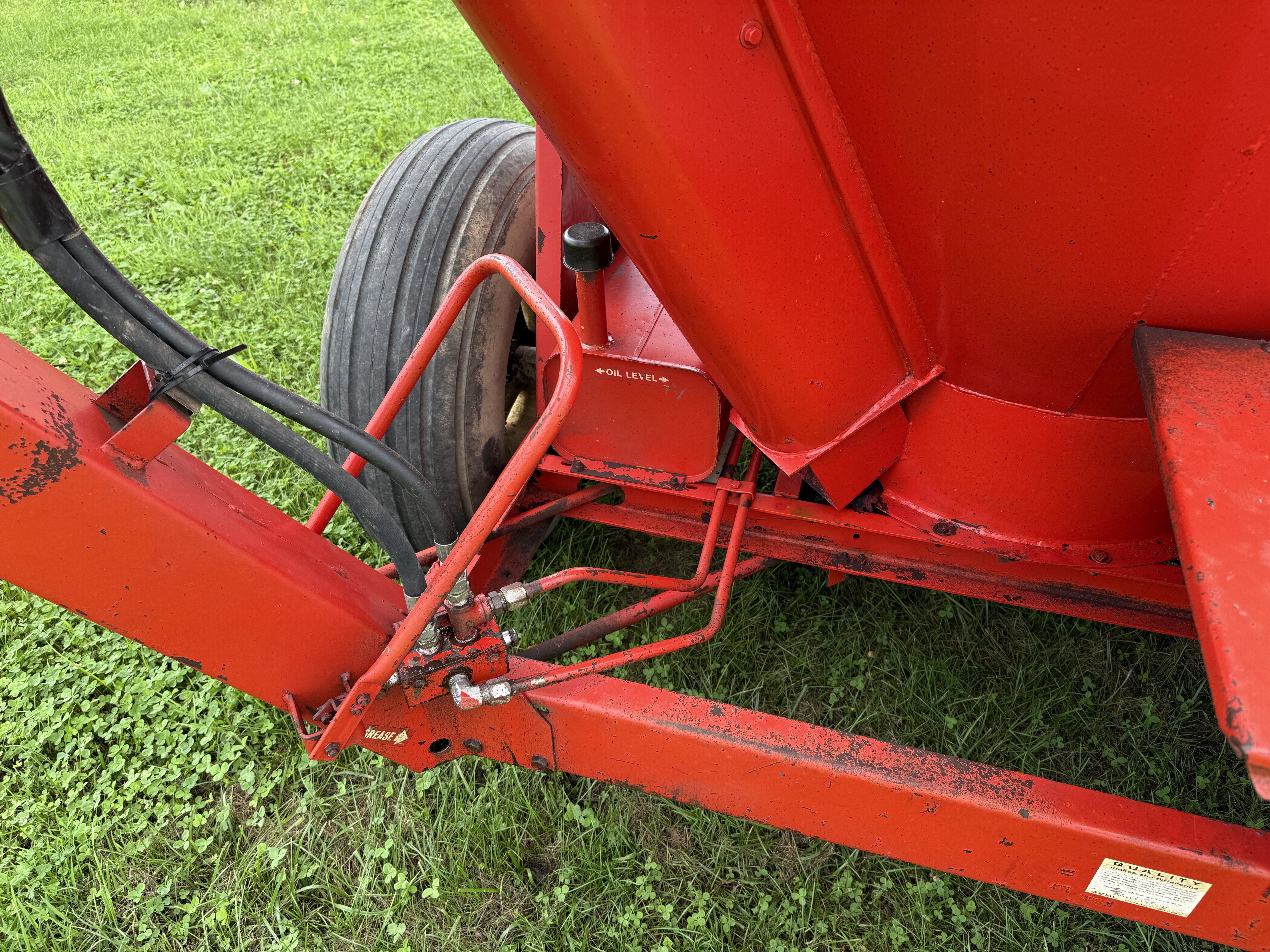 2004 GEHL 95XD - Image 13