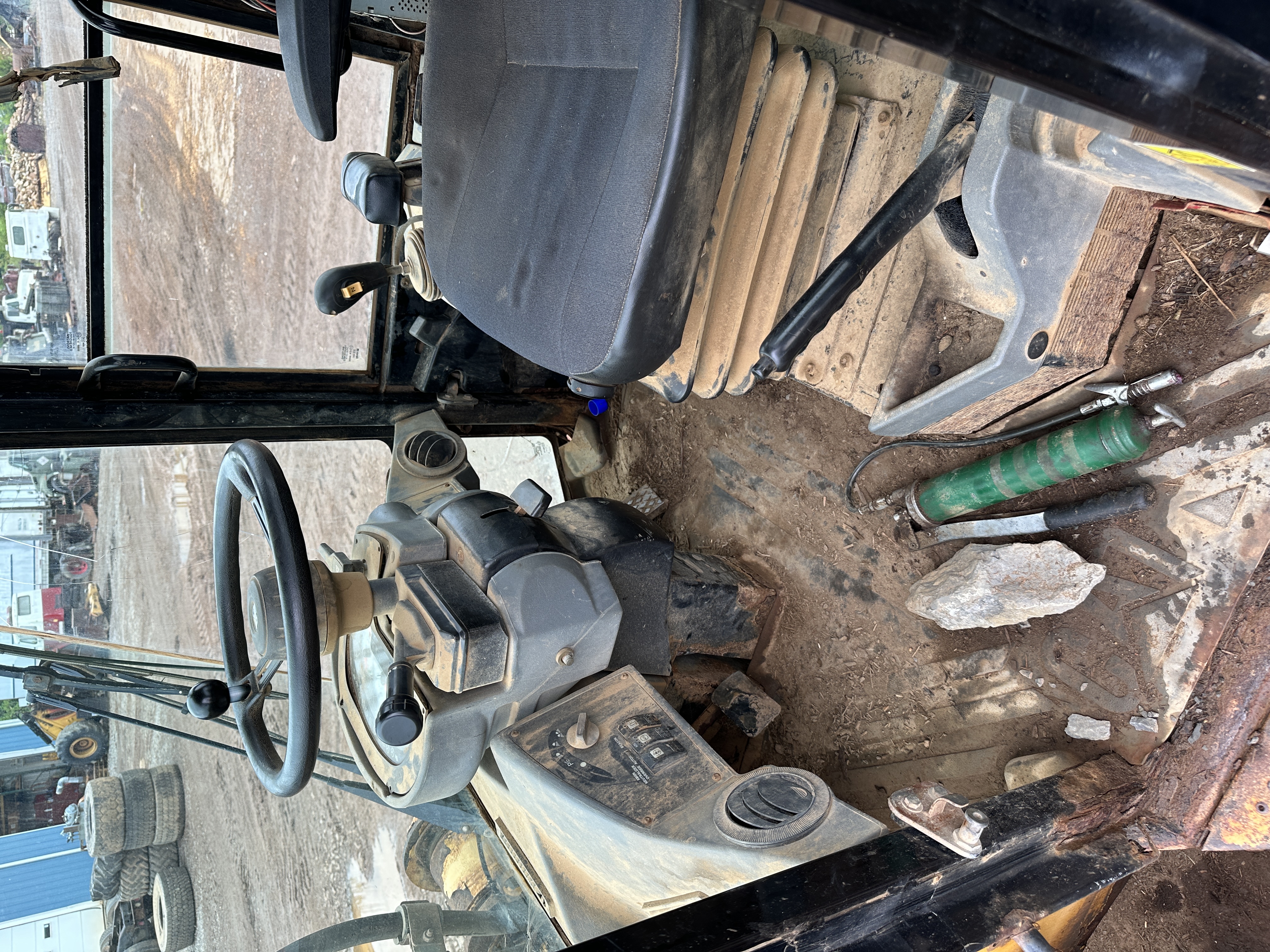 2005 CATERPILLAR 930G - Image 9