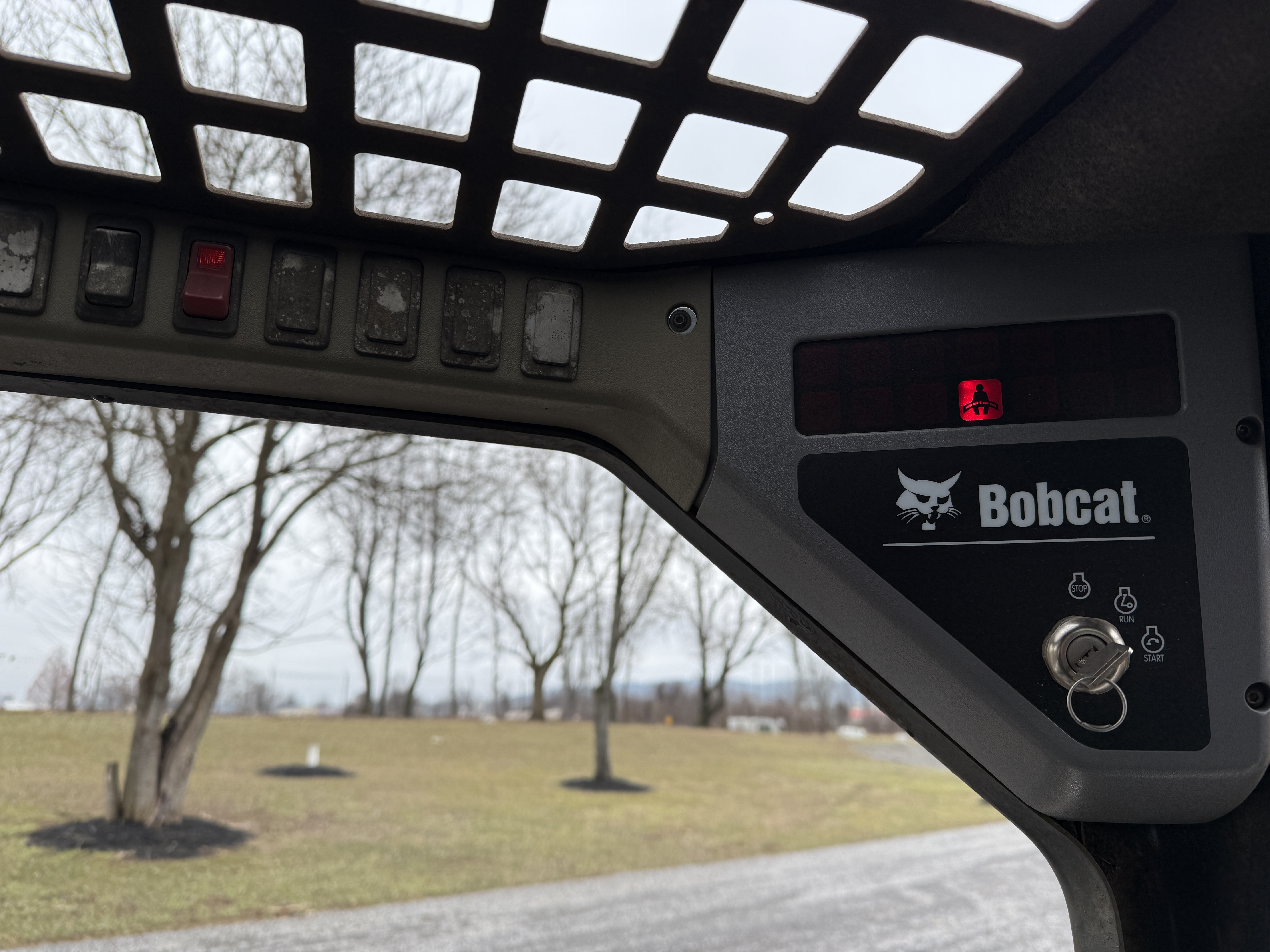 2005 BOBCAT A300 - view 17 of 21