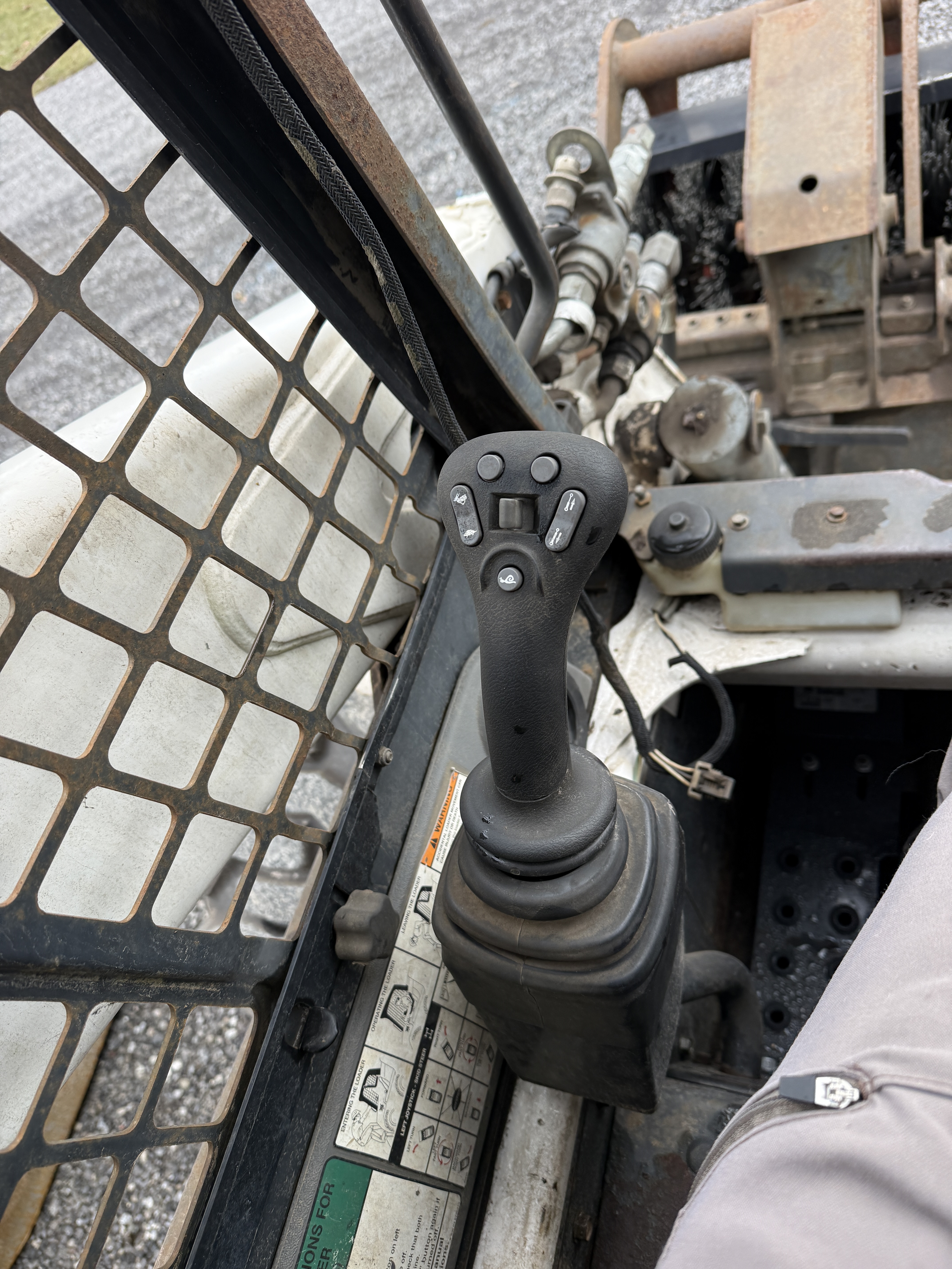 2005 BOBCAT A300 - view 18 of 21