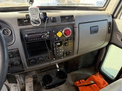 2016 PETERBILT 348 - Image 35