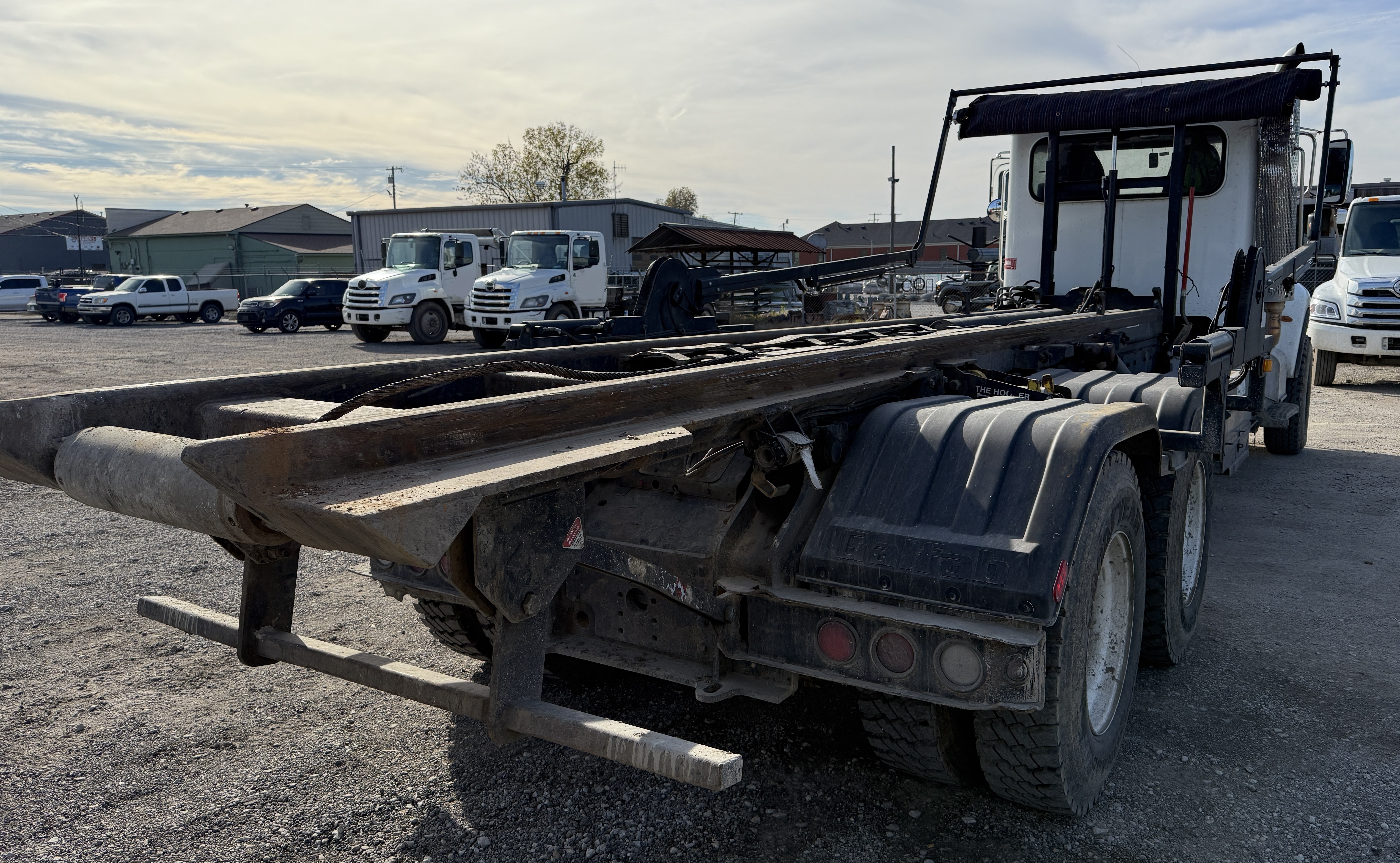 2016 PETERBILT 348 - Image 7