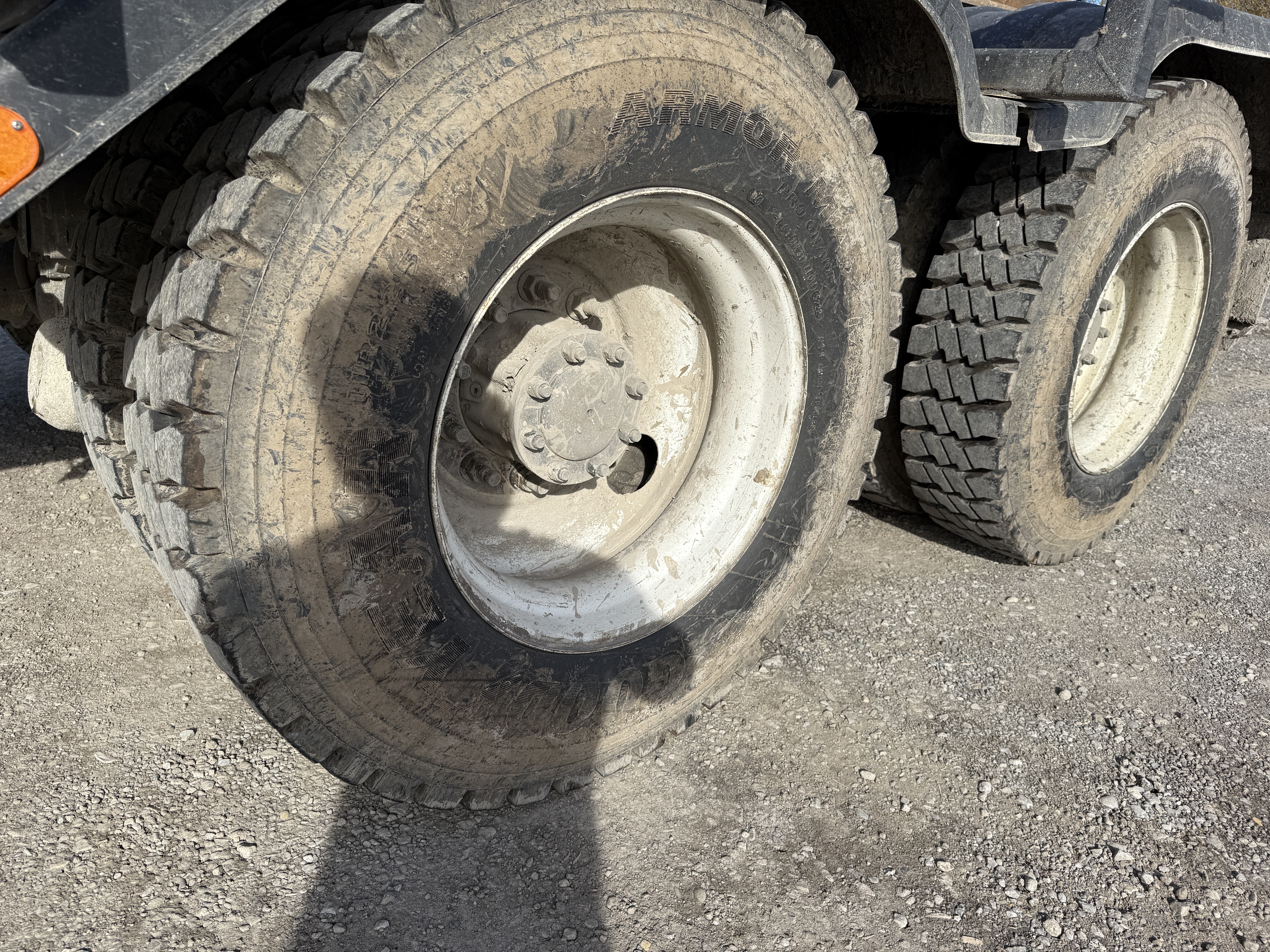 2016 PETERBILT 348 - Image 30