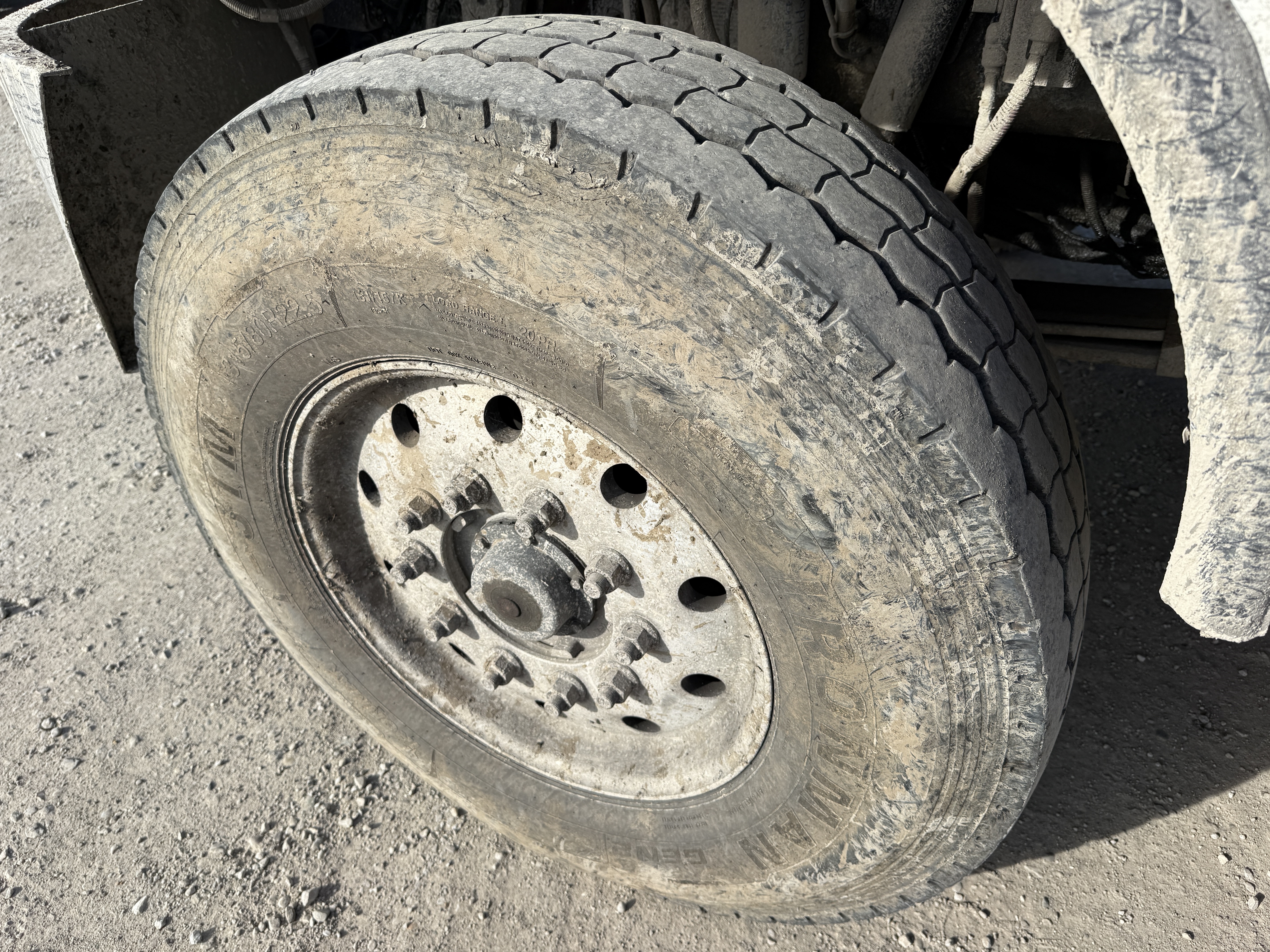 2016 PETERBILT 348 - Image 31