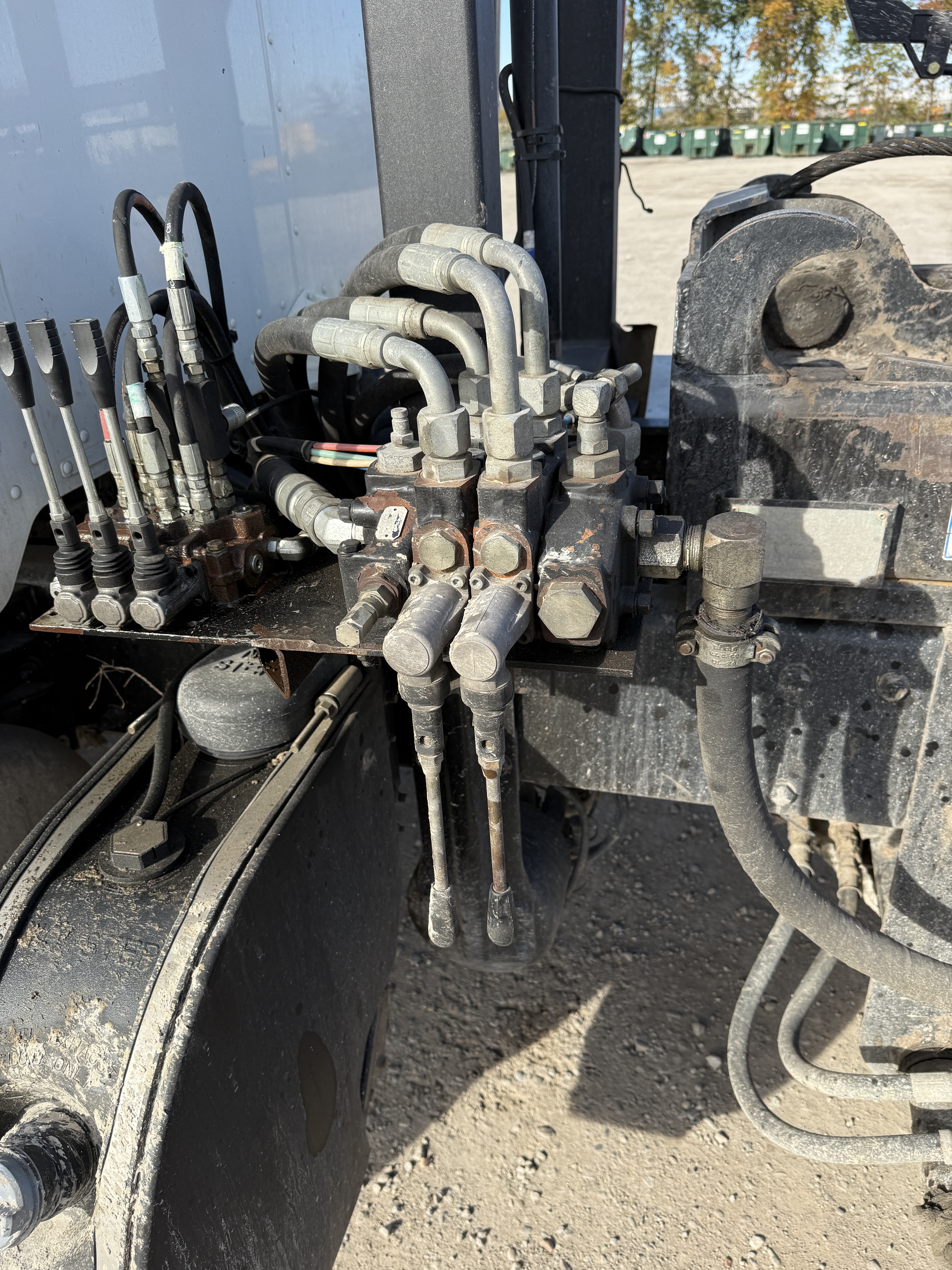 2016 PETERBILT 348 - view 14 of 40