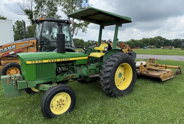 1975 JOHN DEERE 1530