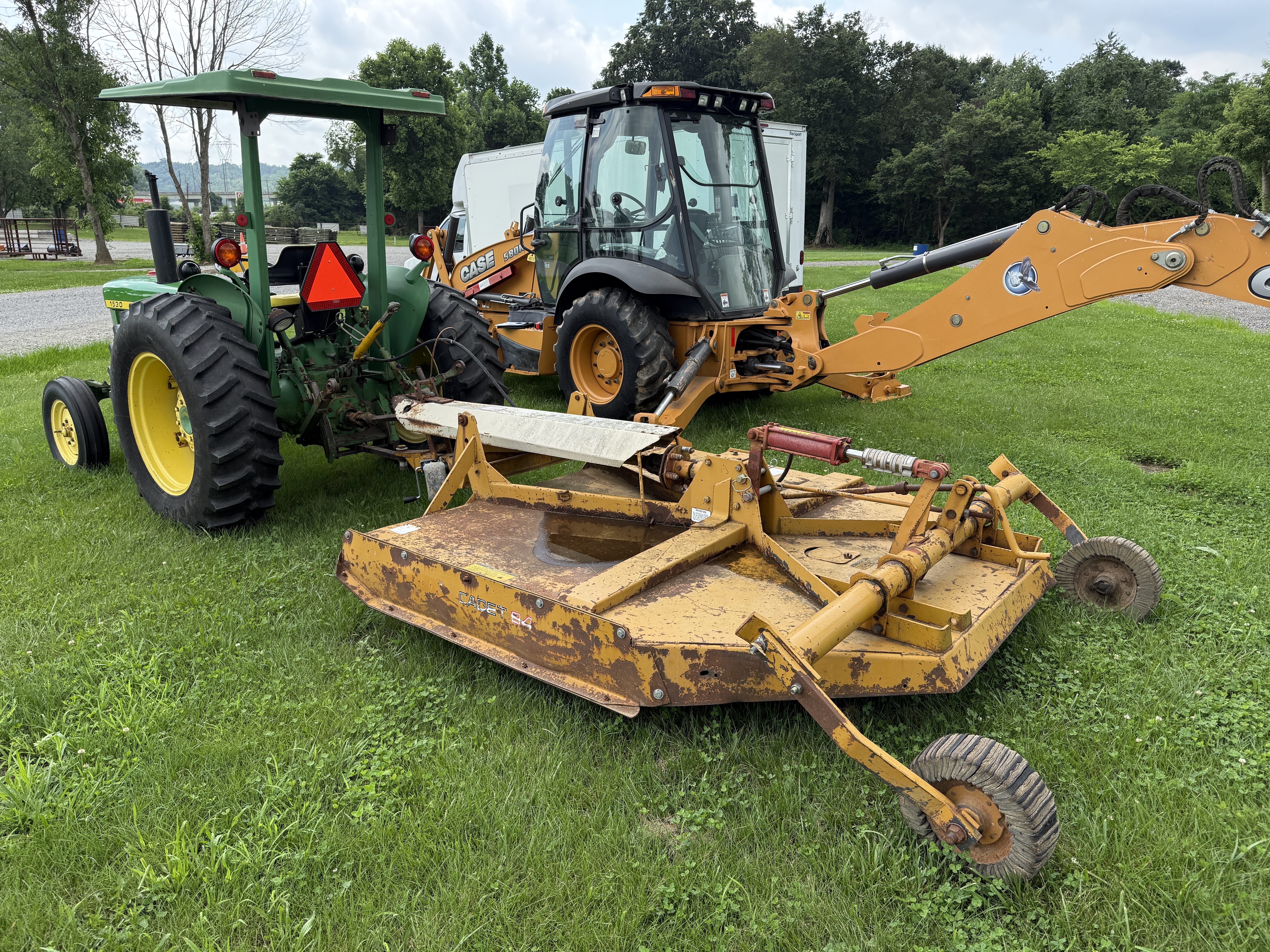 1975 JOHN DEERE 1530 - view 2 of 23