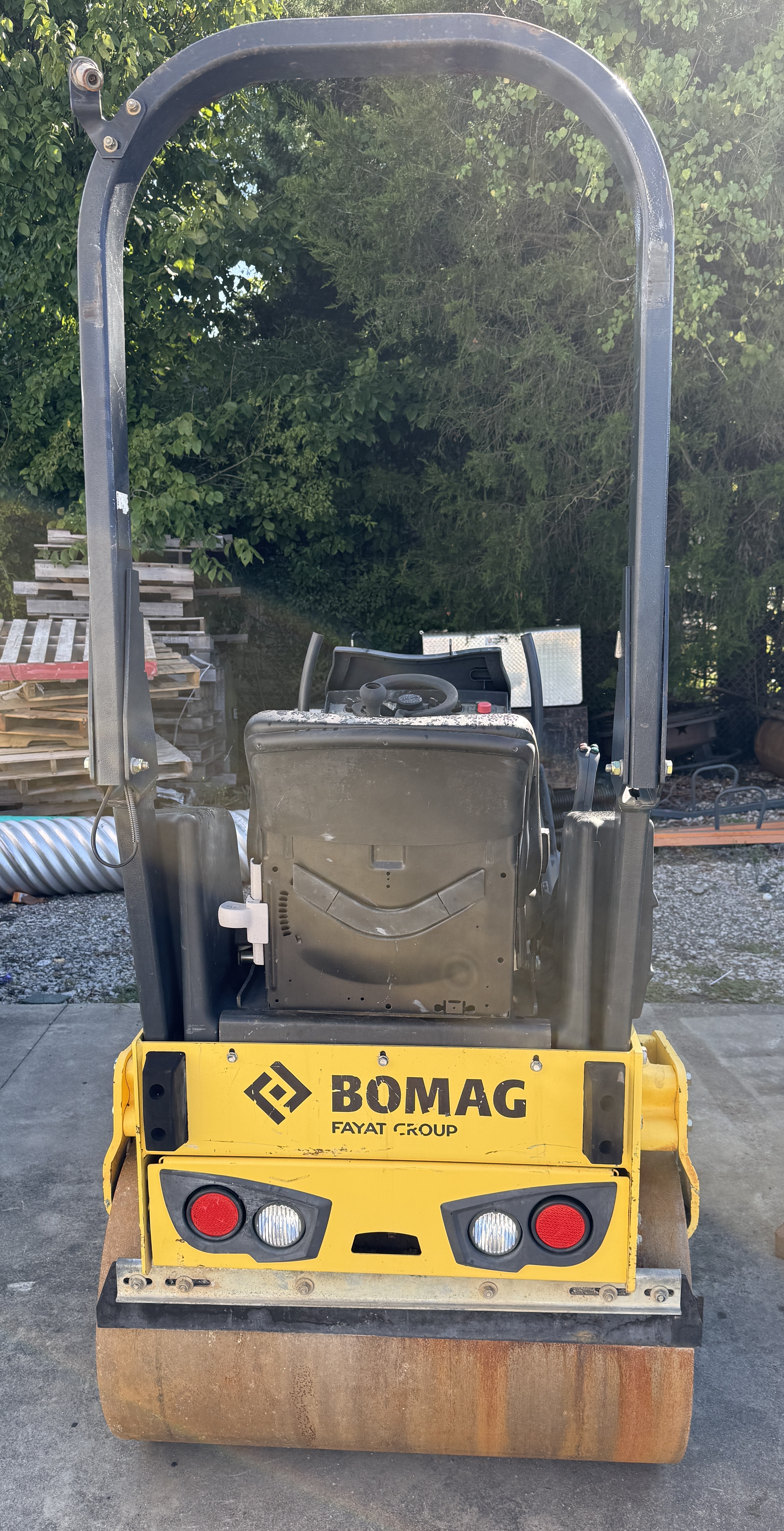 2016 BOMAG BW 100ADM-5 - view 3 of 18